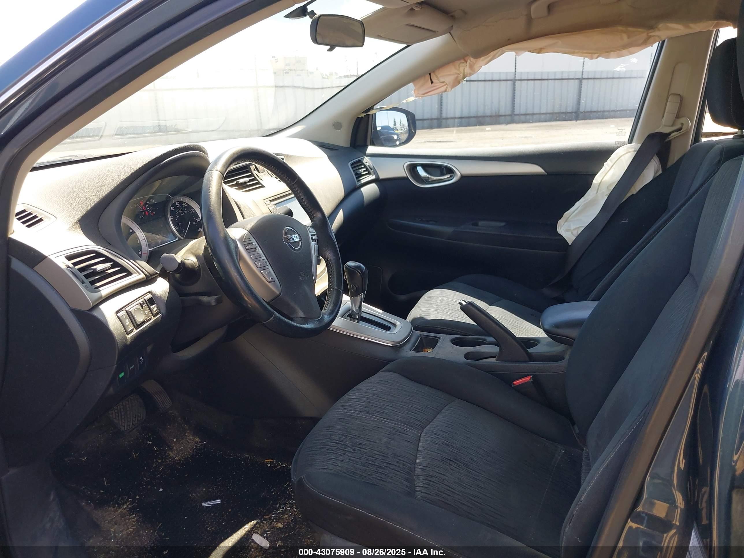 NISSAN SENTRA image 5