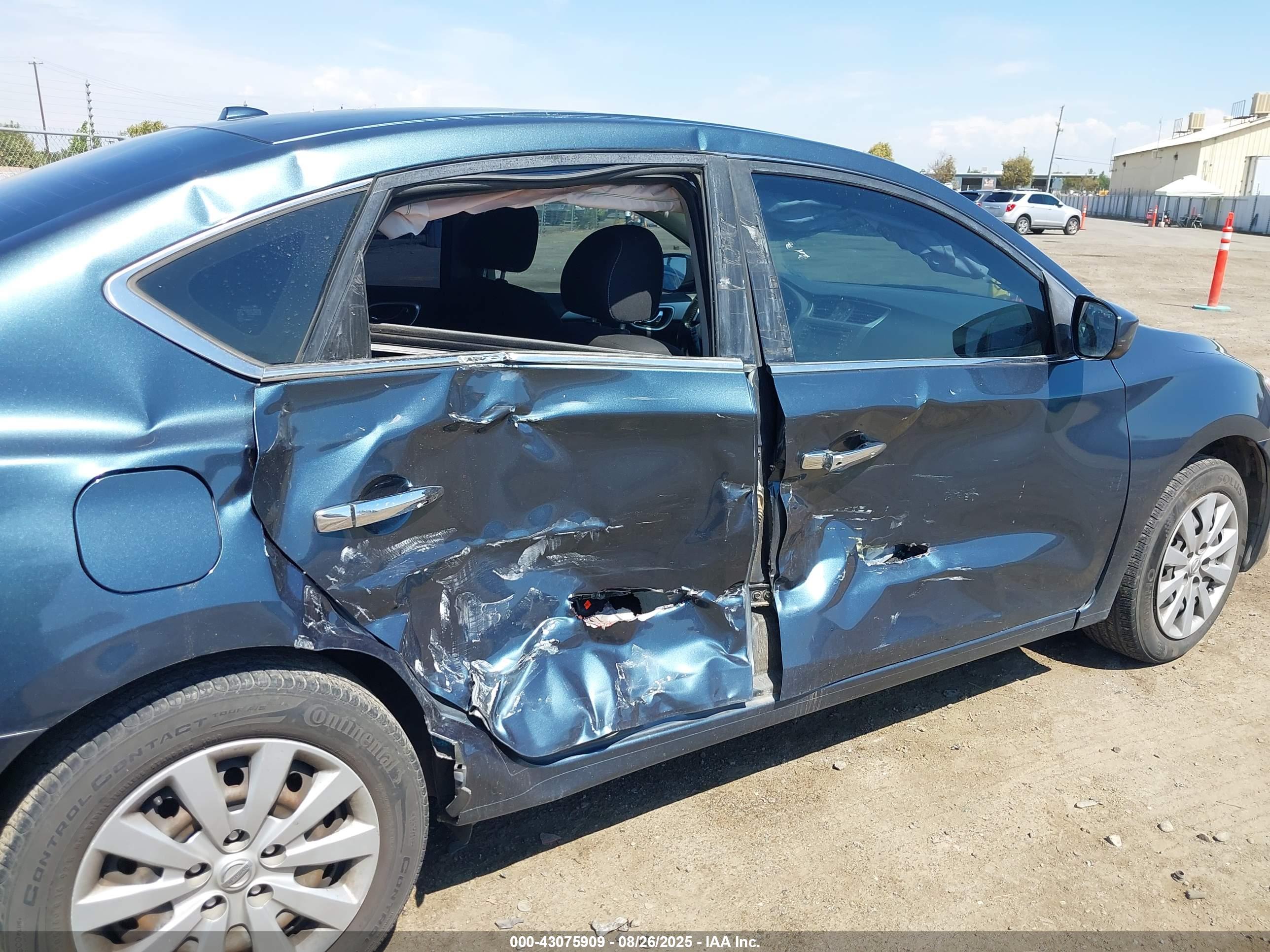 NISSAN SENTRA image 6