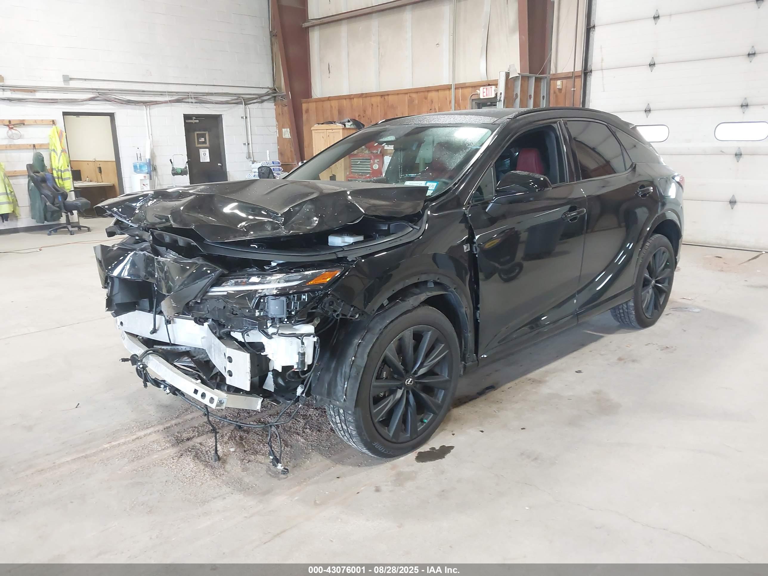 LEXUS RX image 2
