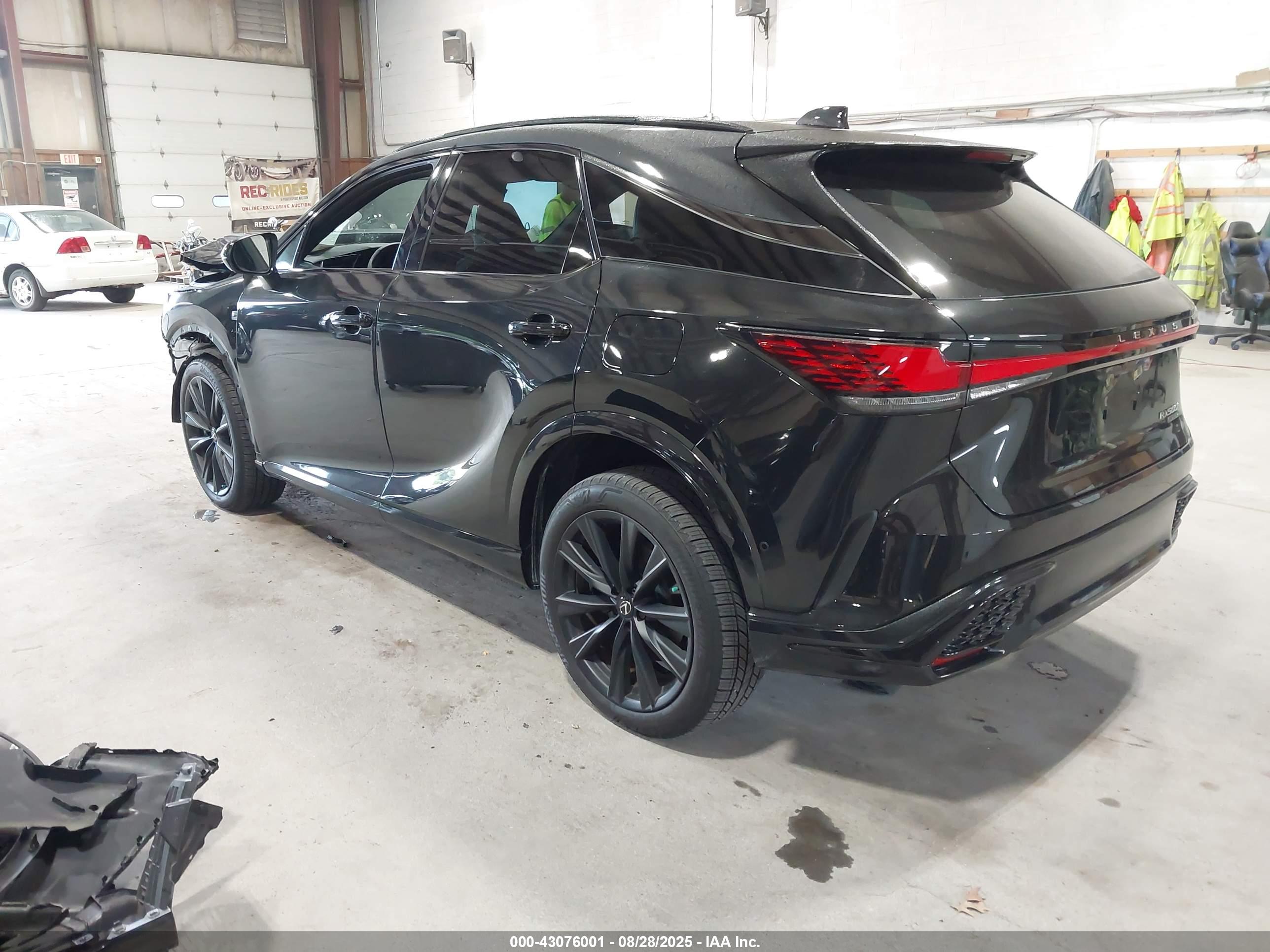 LEXUS RX image 3