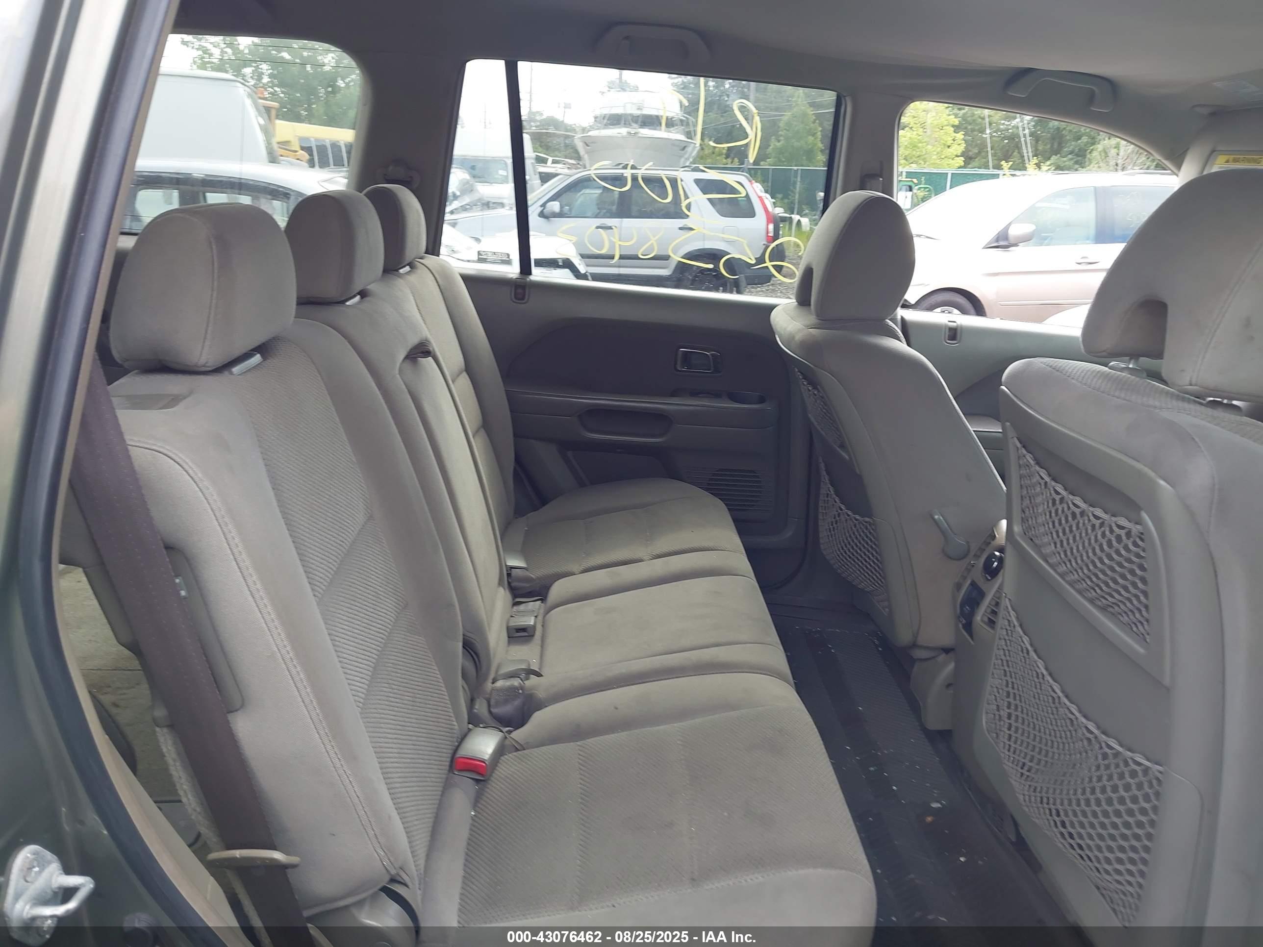 HONDA PILOT image 8