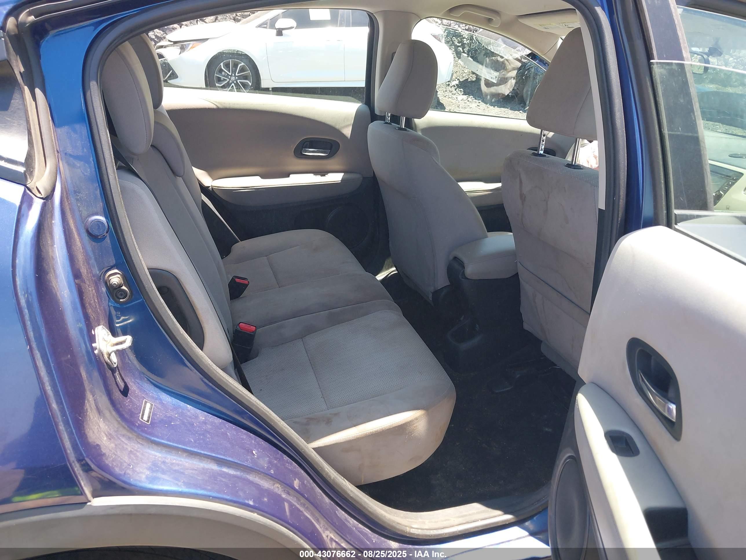 HONDA HR-V image 8