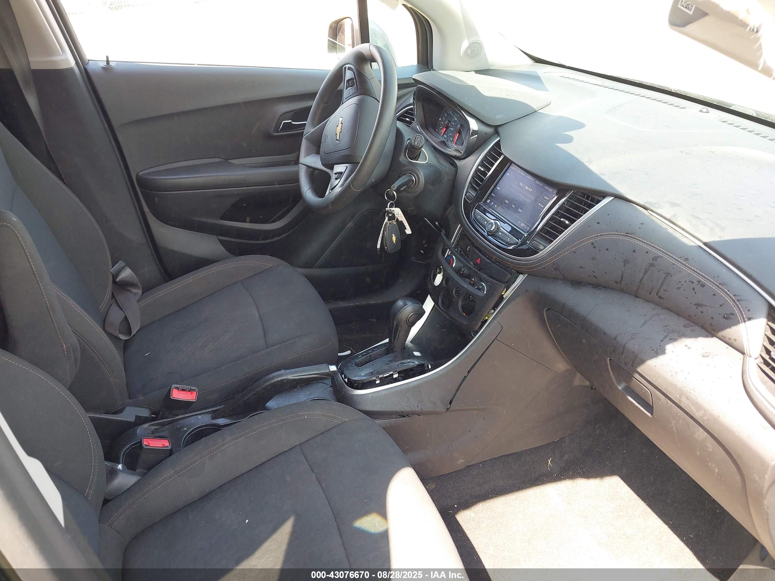 CHEVROLET TRAX image 5