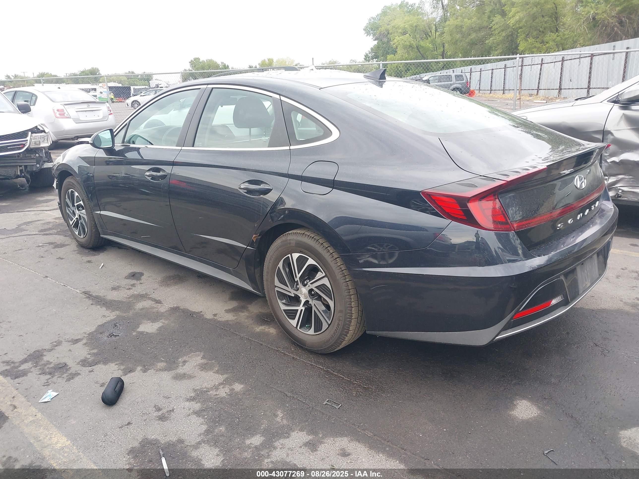 HYUNDAI SONATA image 3