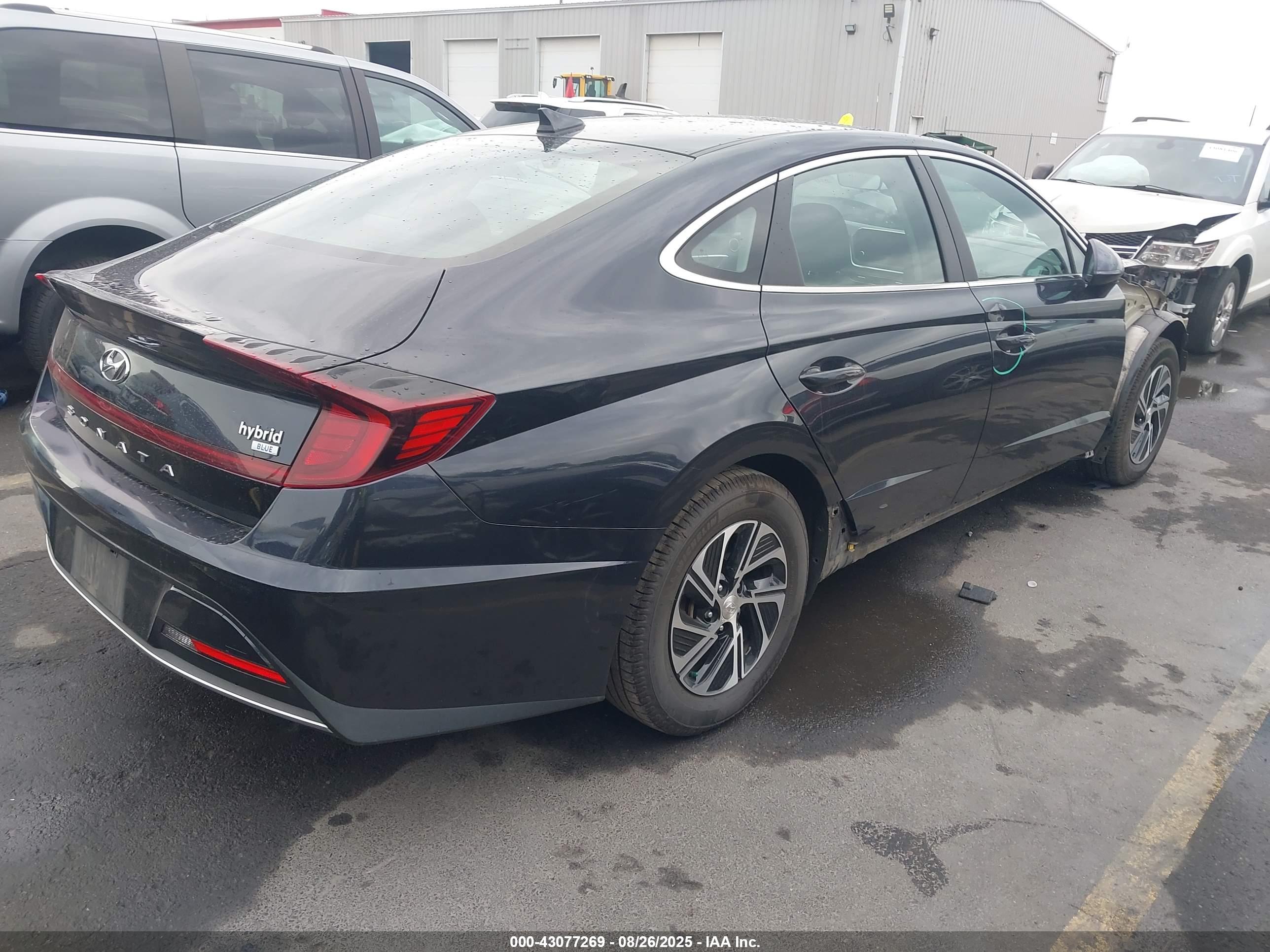 HYUNDAI SONATA image 4