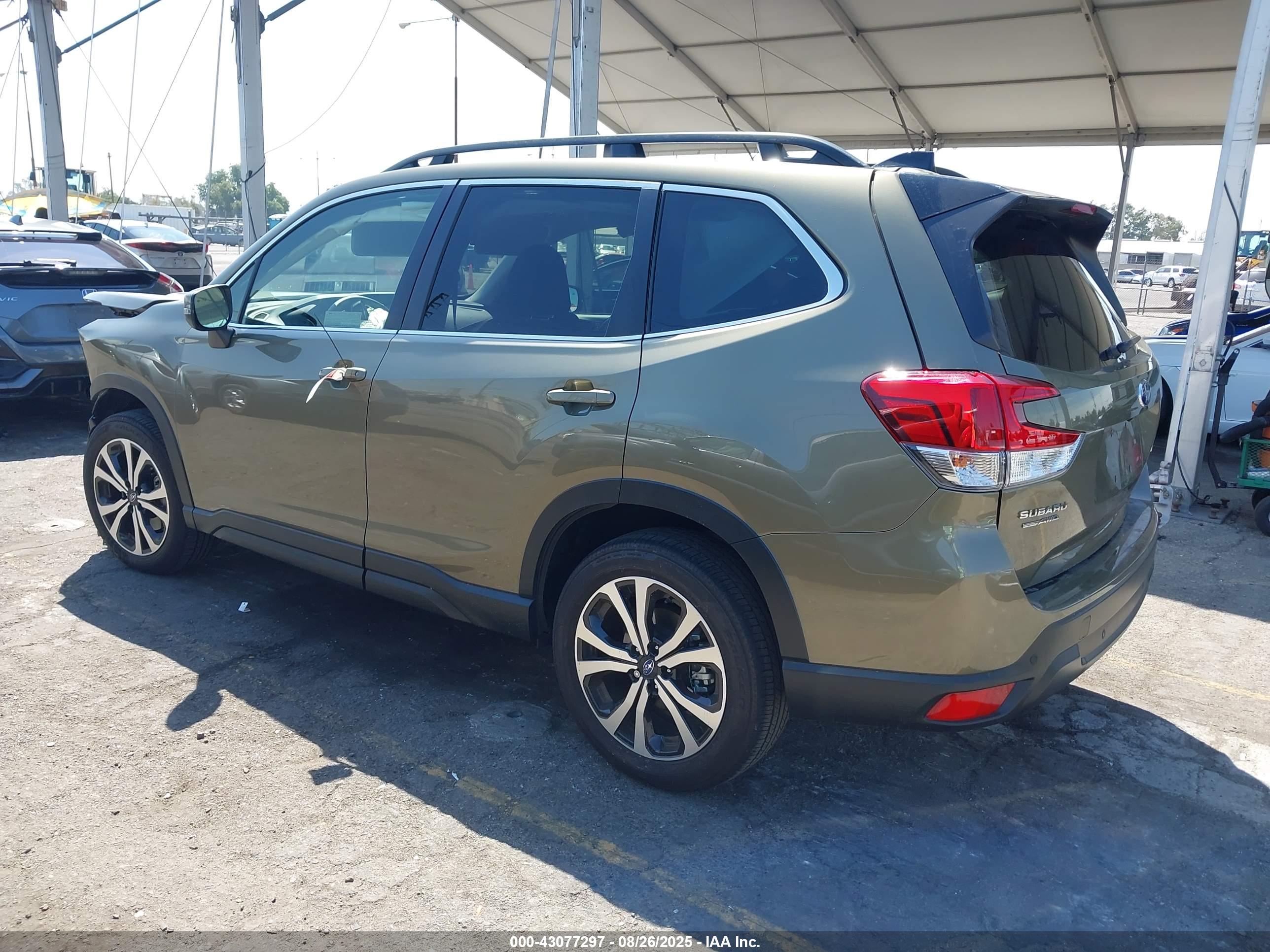 SUBARU FORESTER image 3
