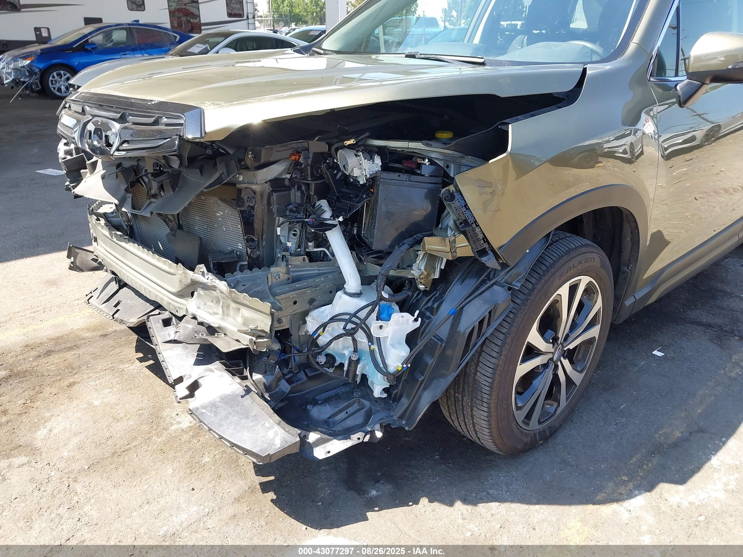 SUBARU FORESTER image 6