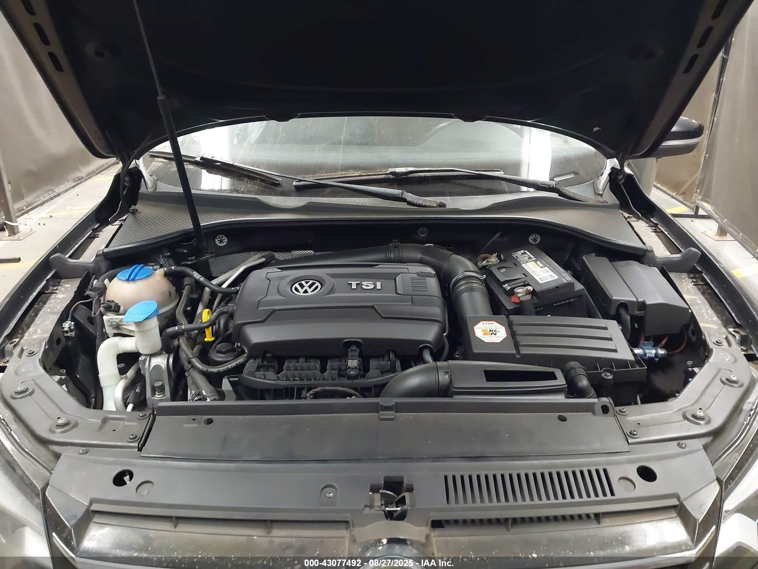 VOLKSWAGEN PASSAT image 10