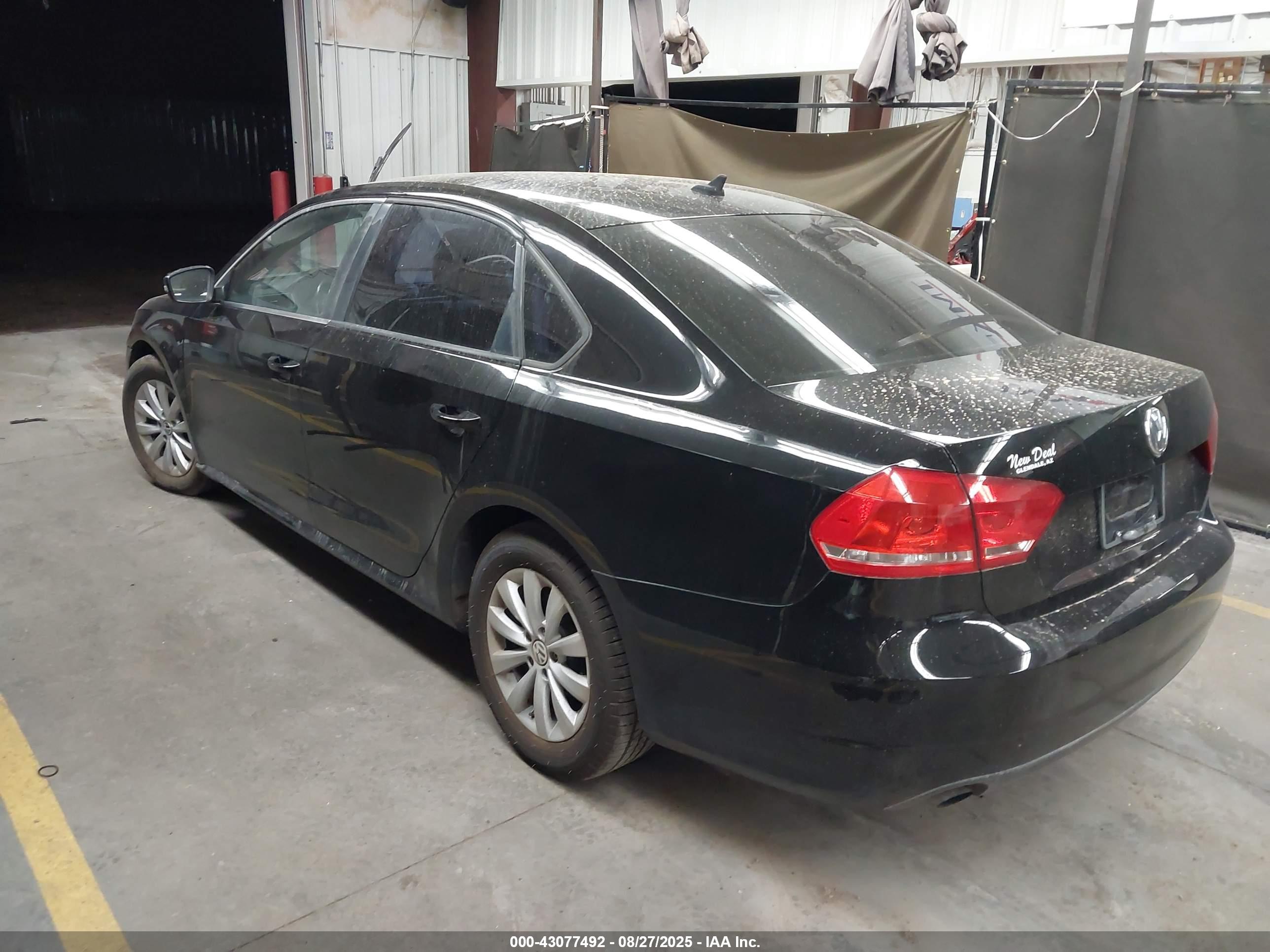 VOLKSWAGEN PASSAT image 3