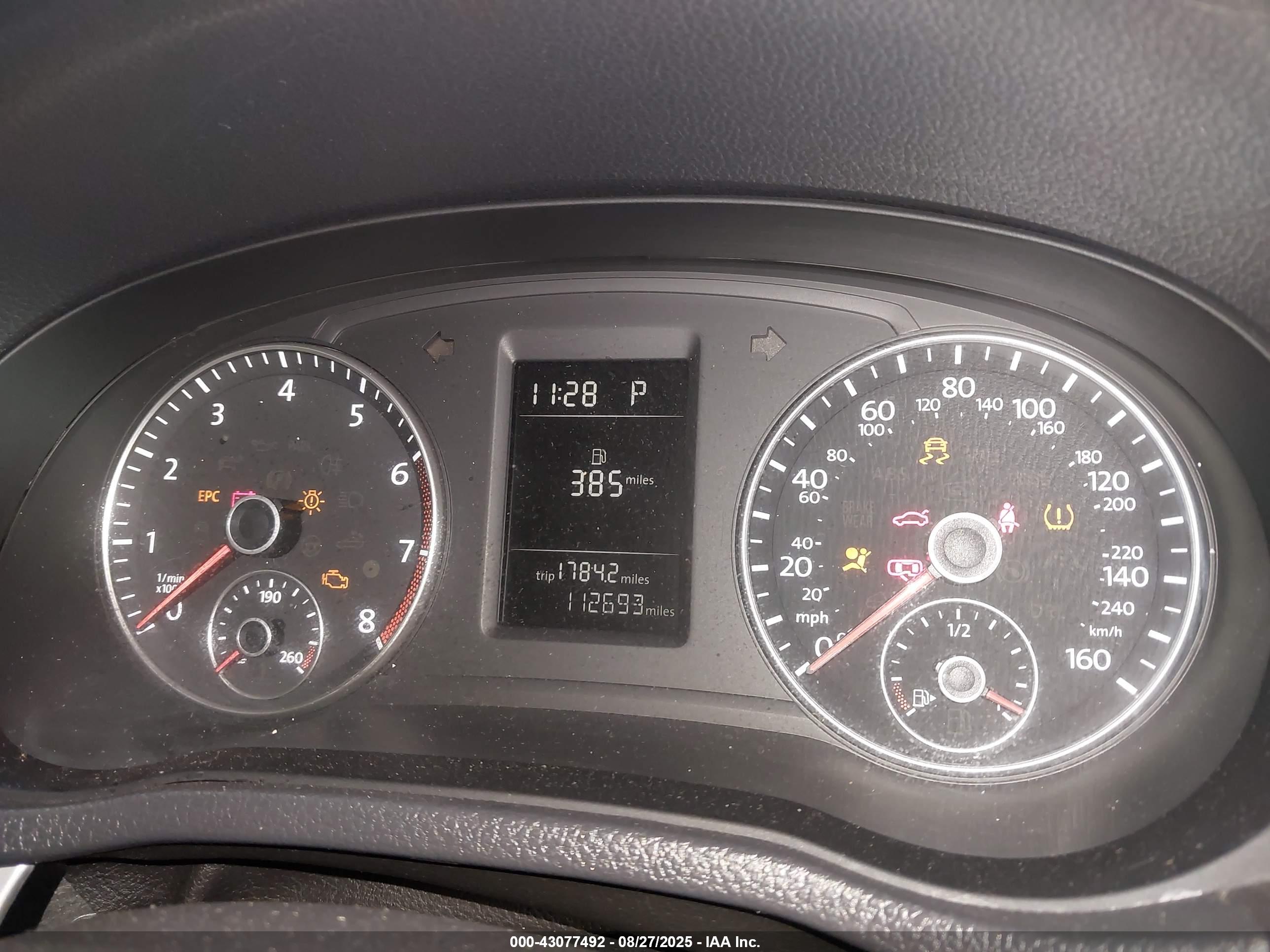 VOLKSWAGEN PASSAT image 7