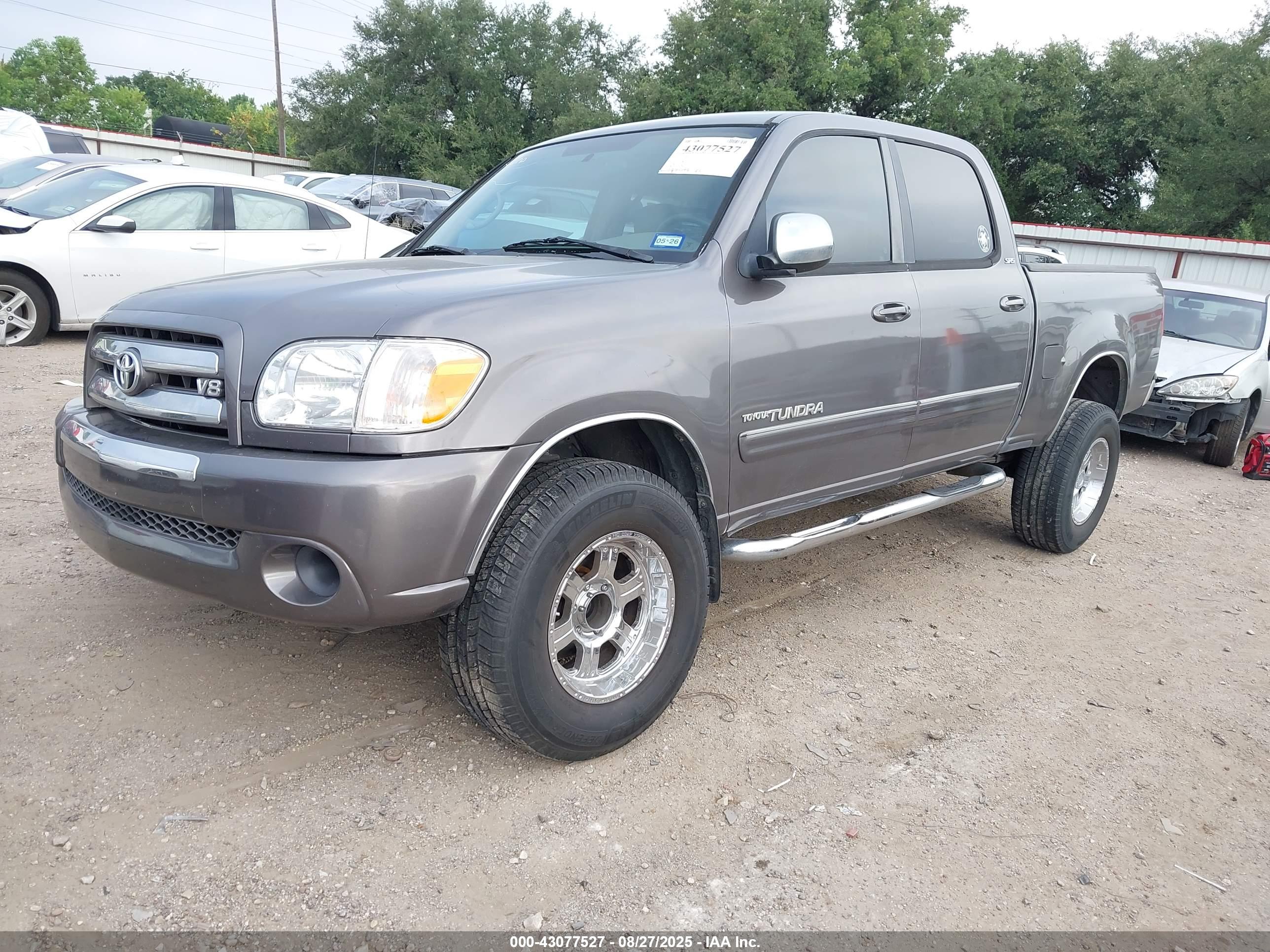 TOYOTA TUNDRA image 2