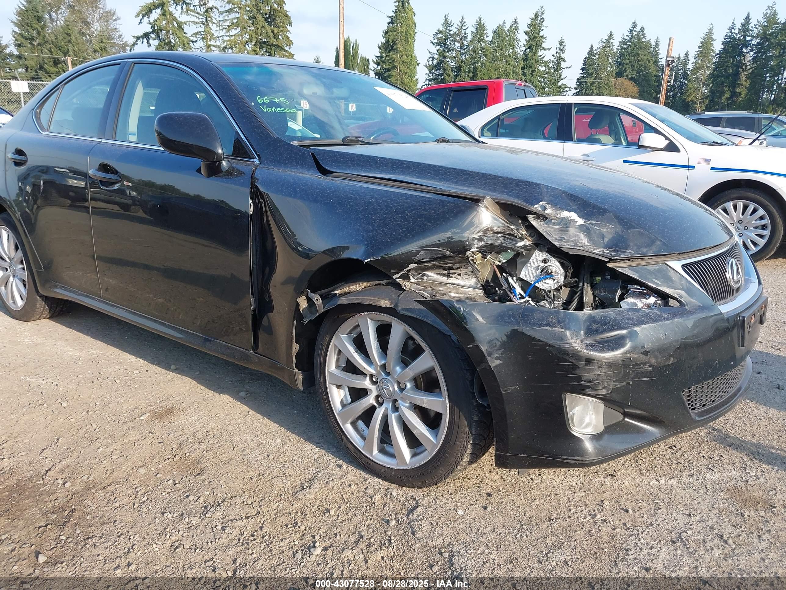 LEXUS IS image 6