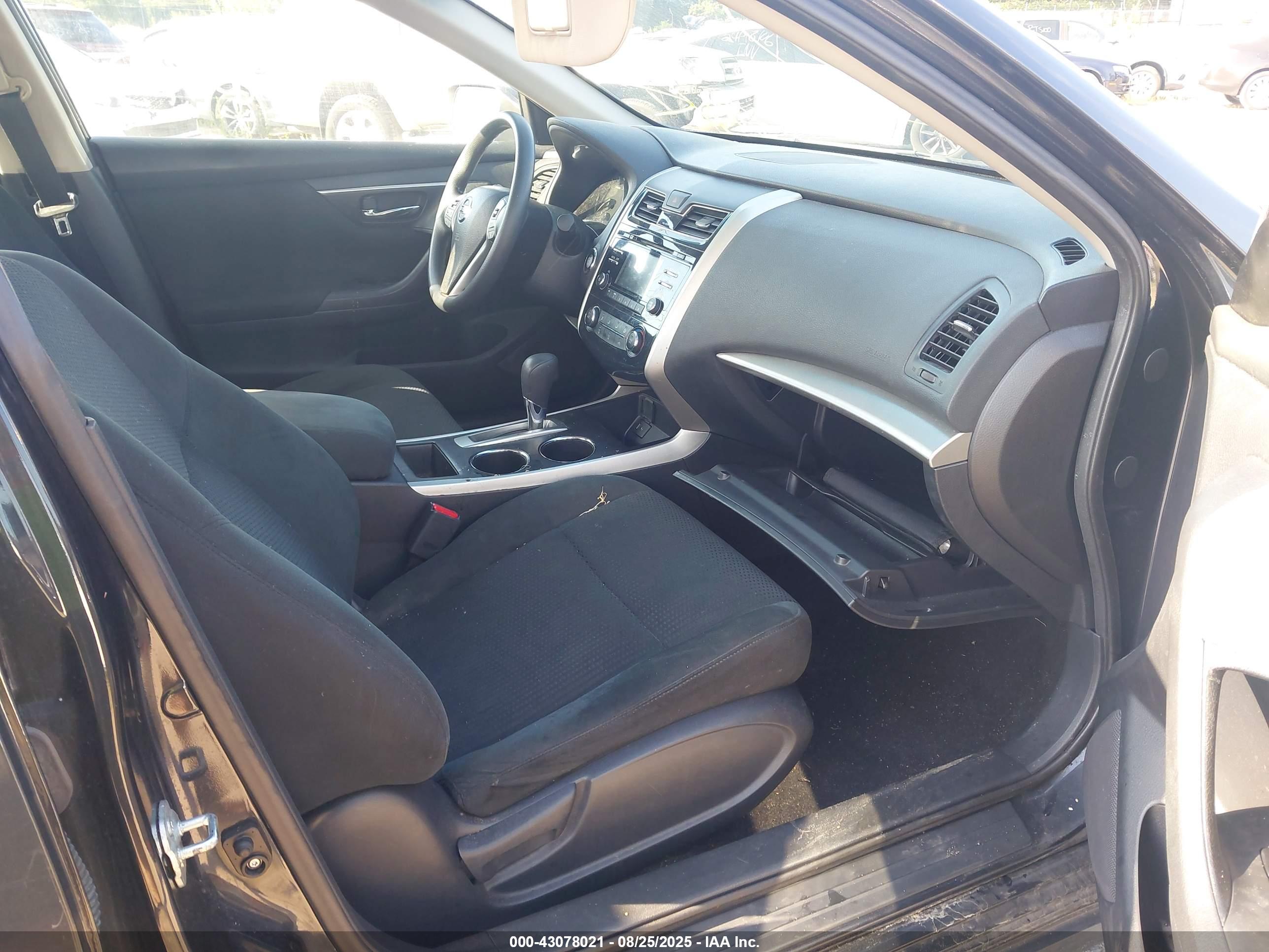NISSAN ALTIMA image 5