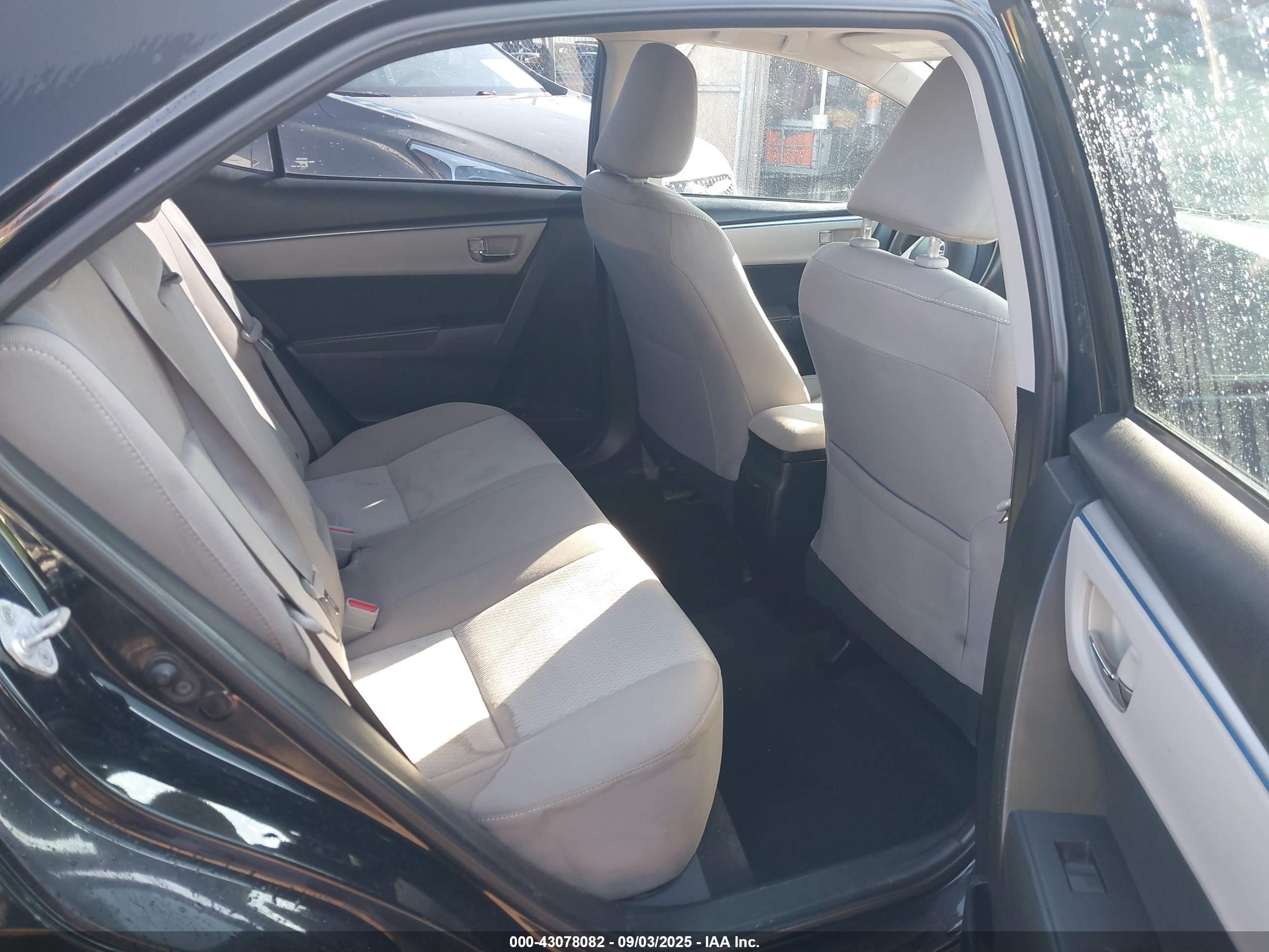 TOYOTA COROLLA image 8