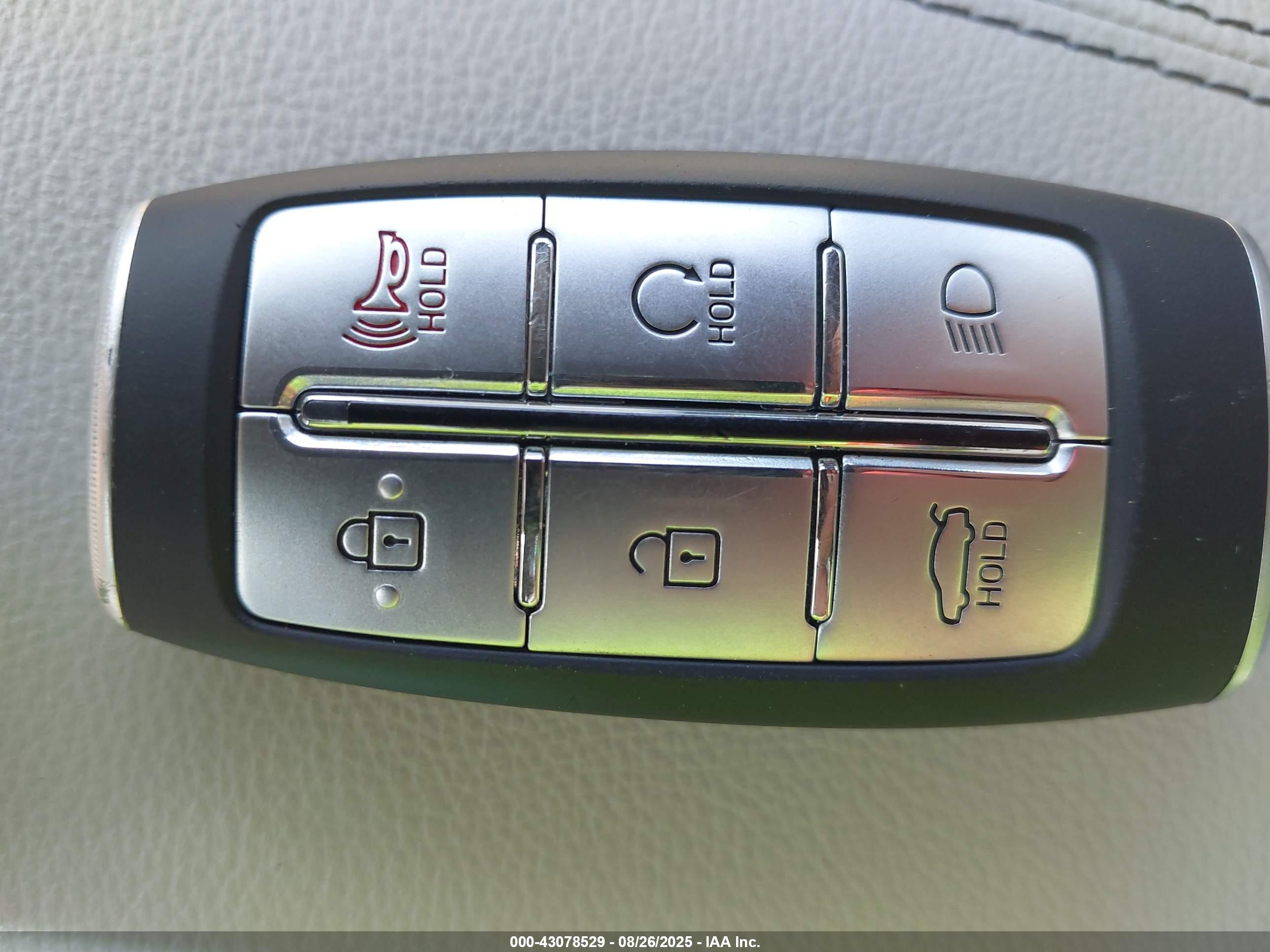 GENESIS G70 image 11