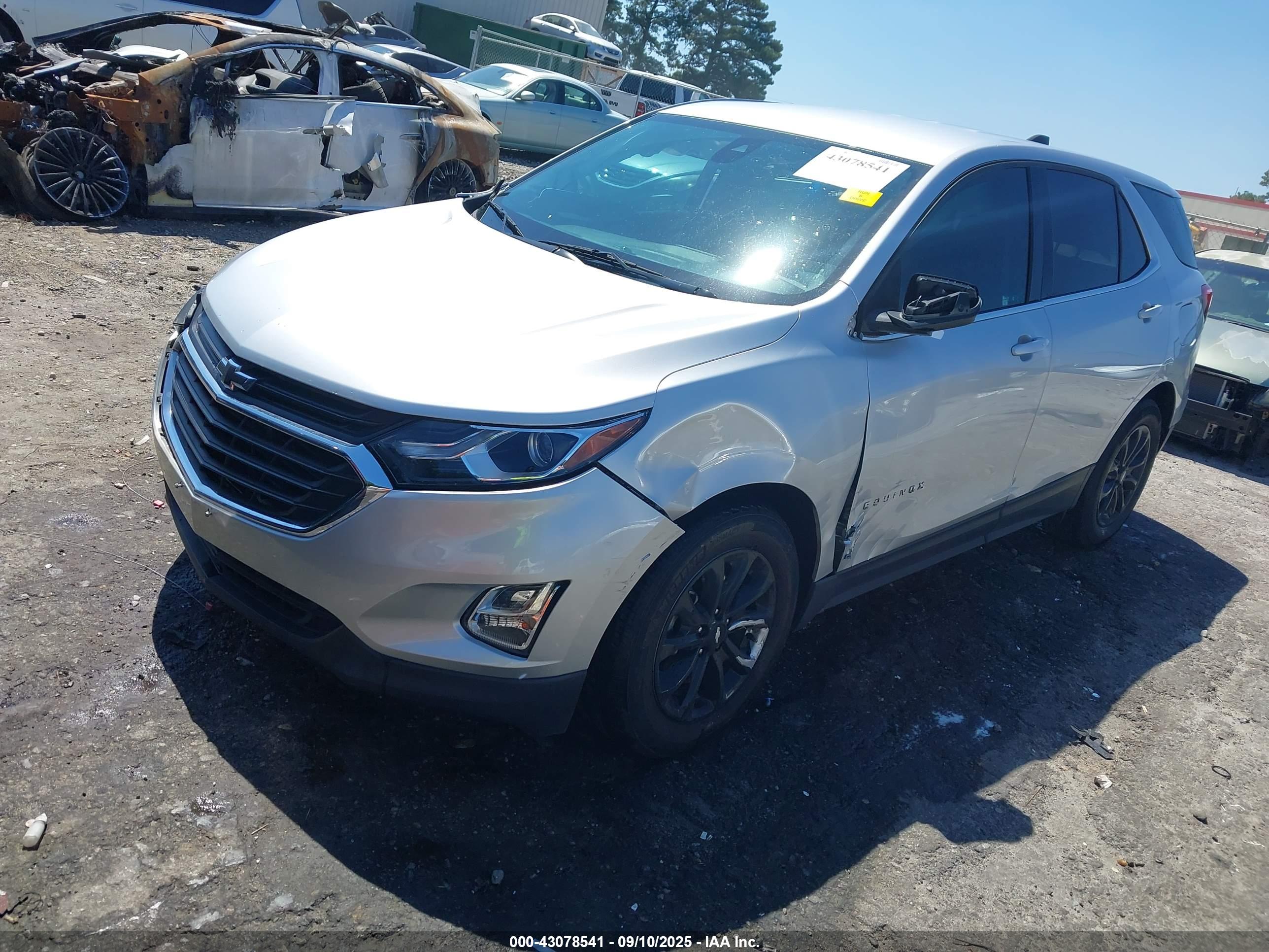 CHEVROLET EQUINOX image 2