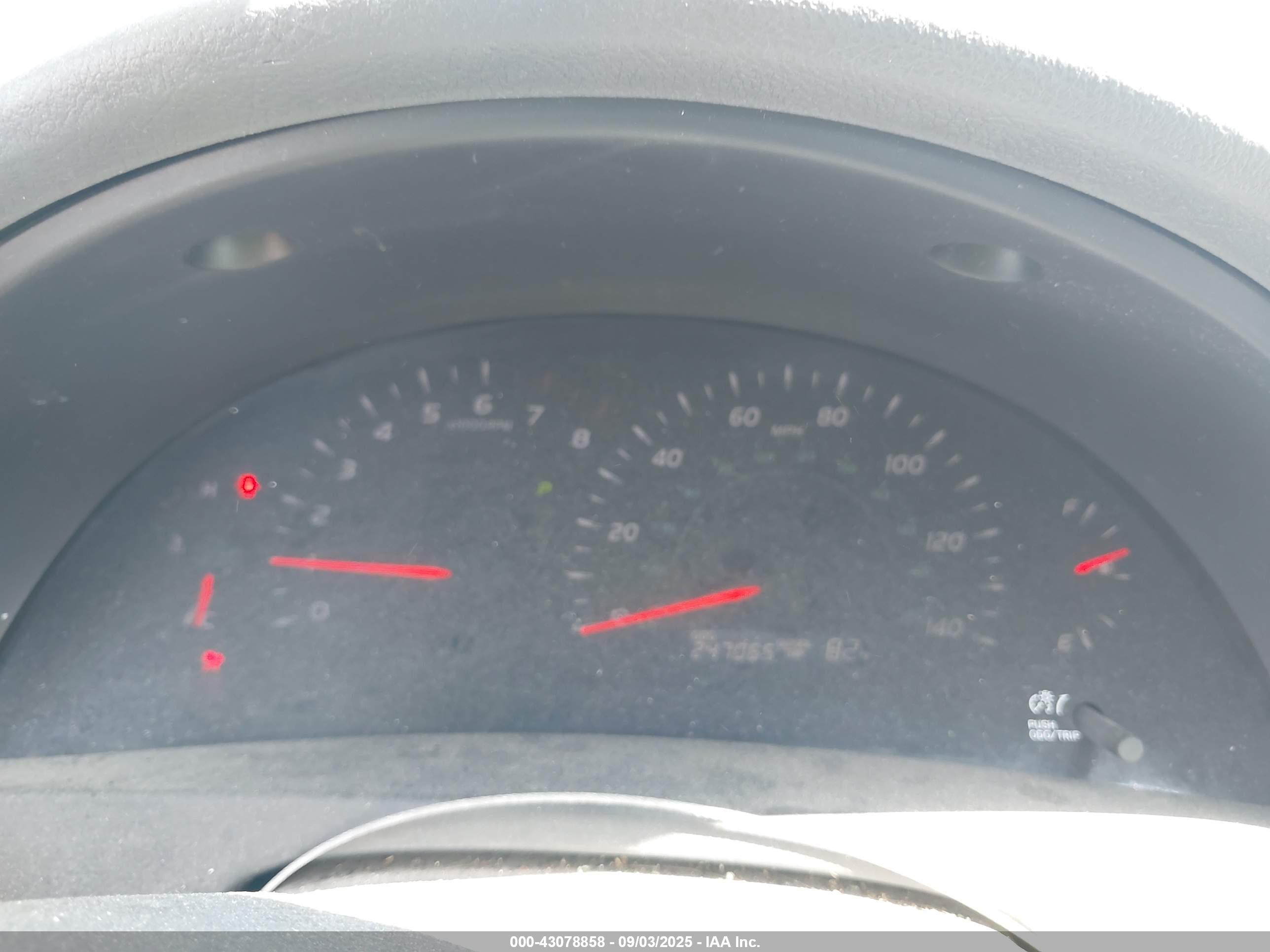 TOYOTA CAMRY image 7