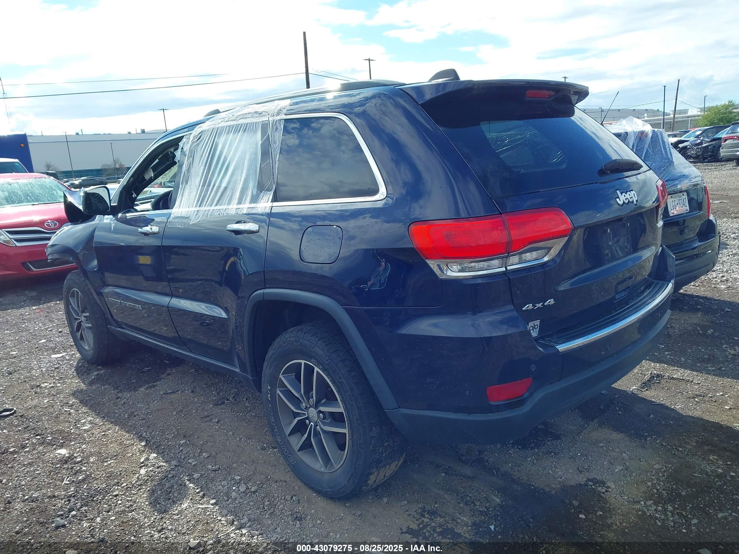 JEEP GRAND image 3