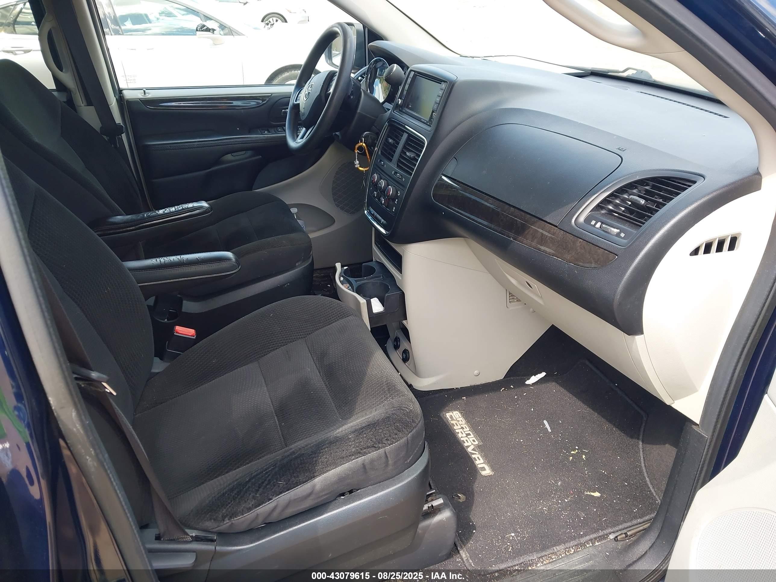 DODGE GRAND image 5