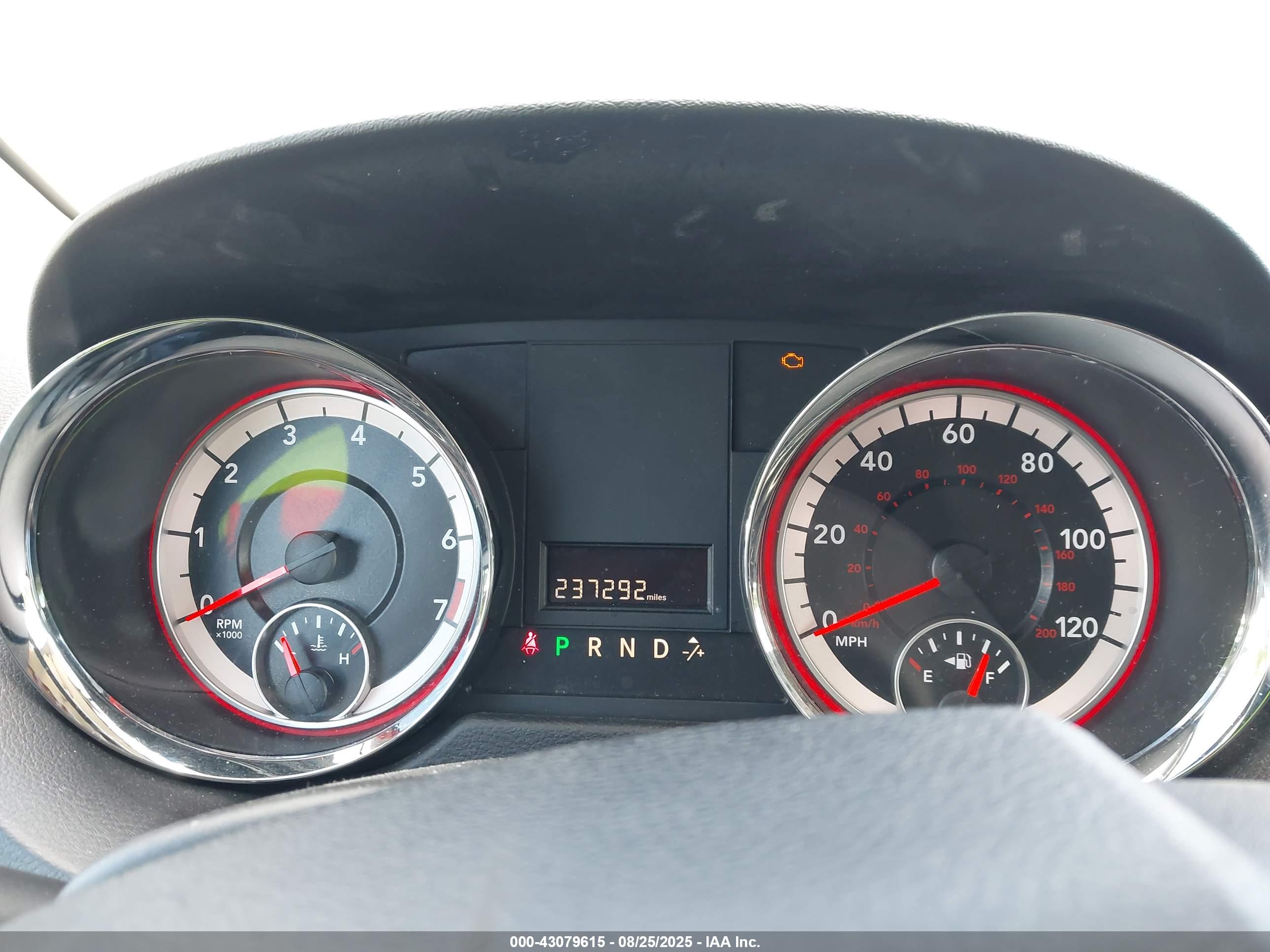 DODGE GRAND image 7