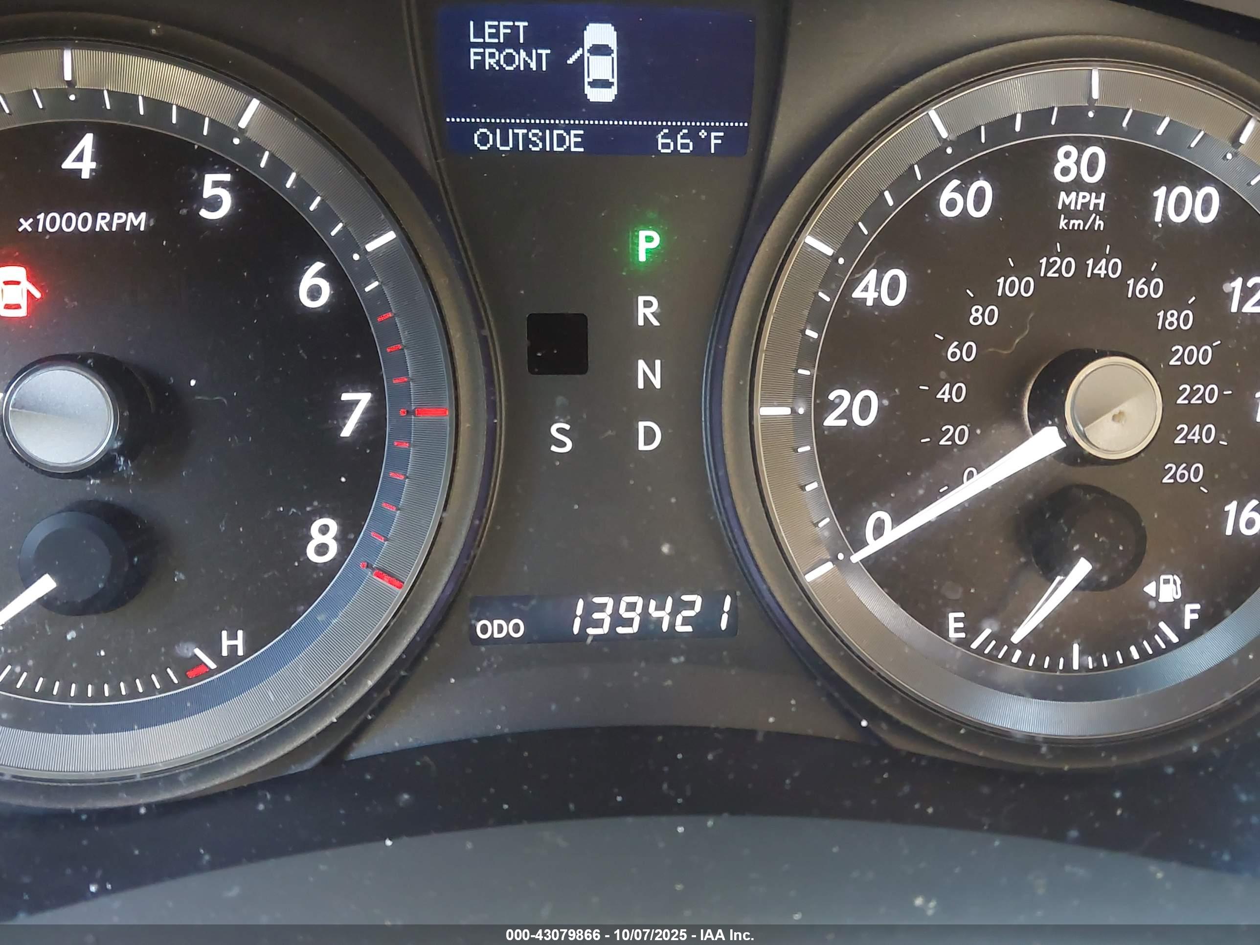 LEXUS ES image 7