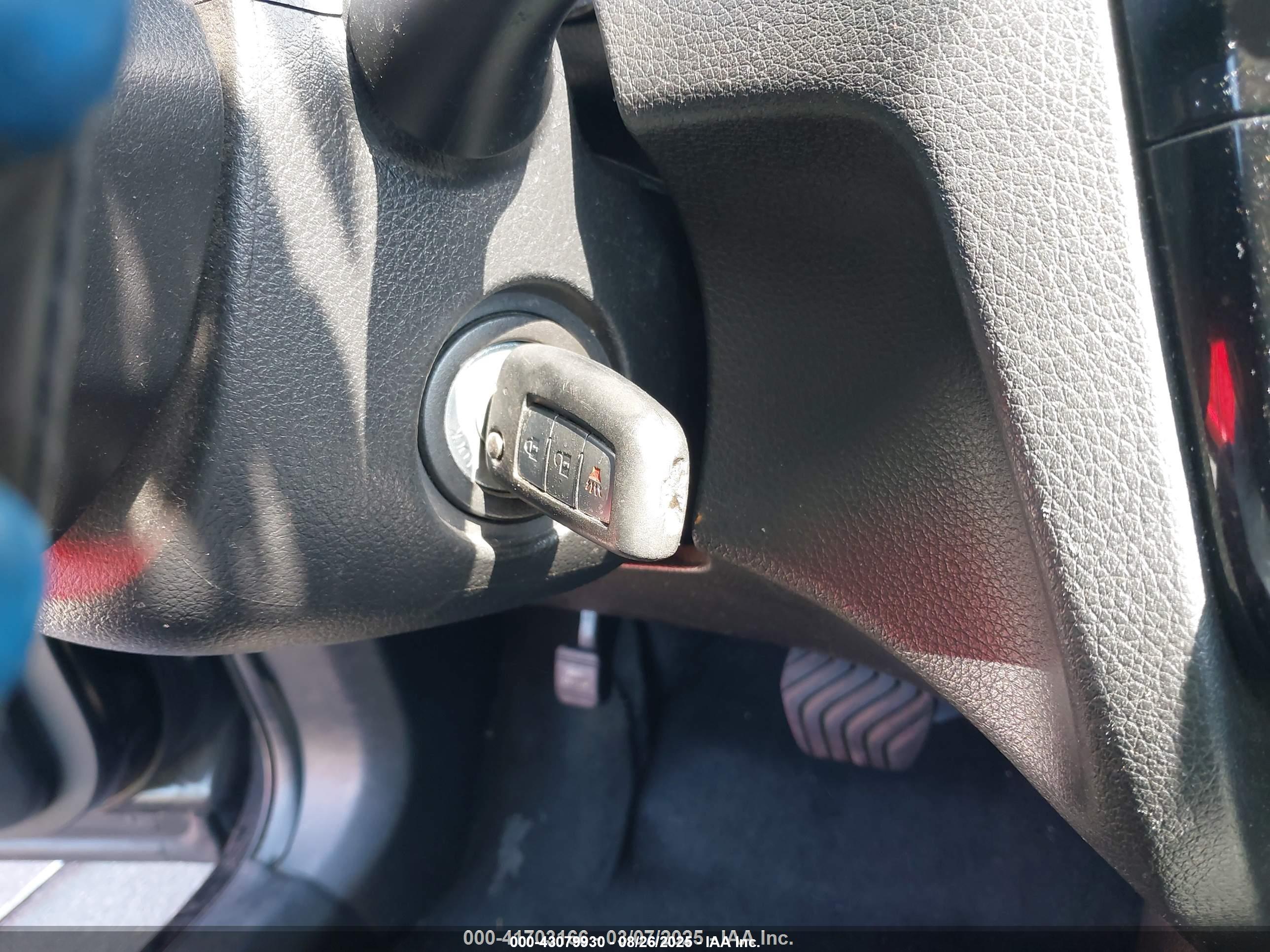 NISSAN ROGUE image 11