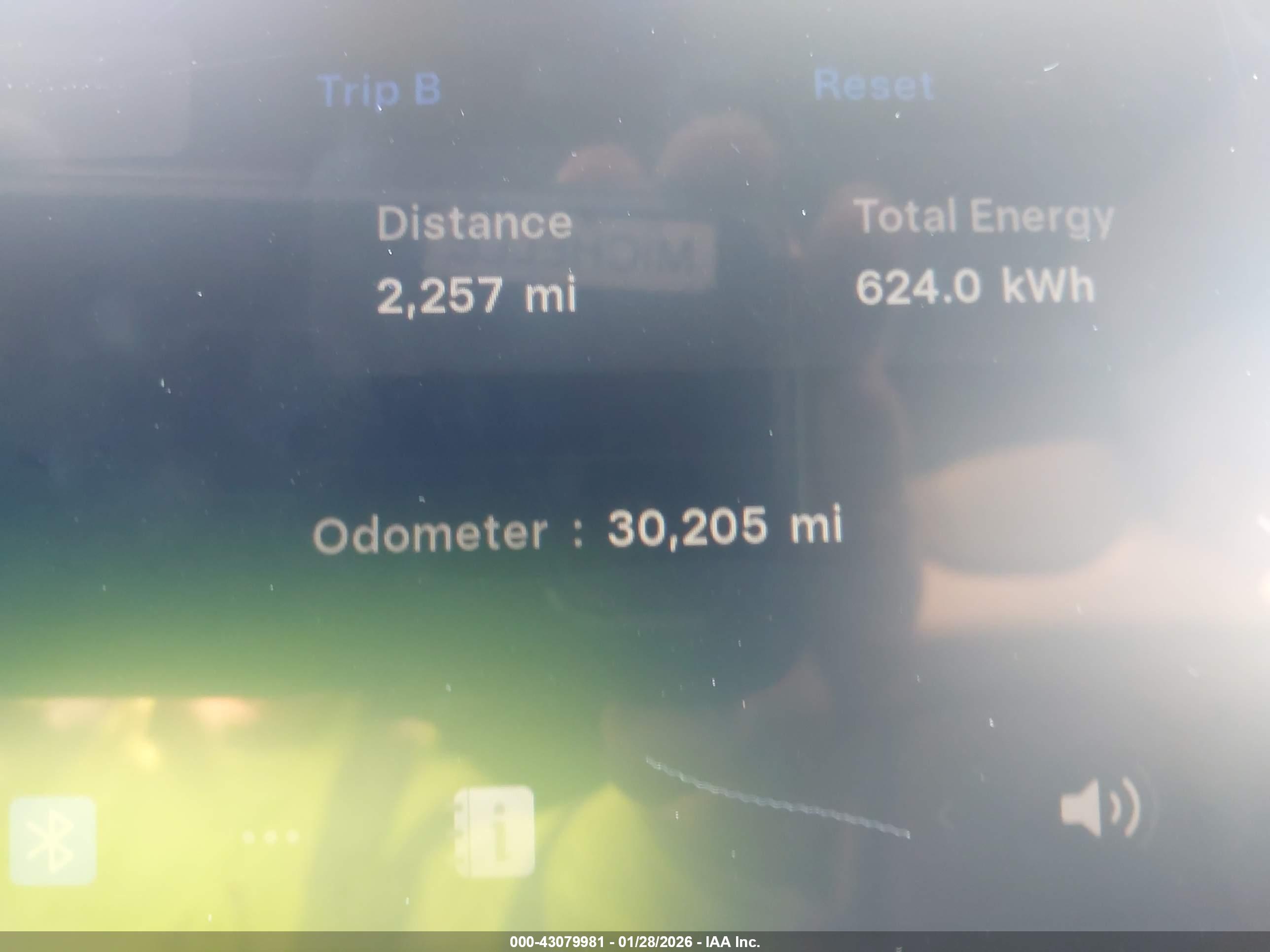 TESLA MODEL image 7