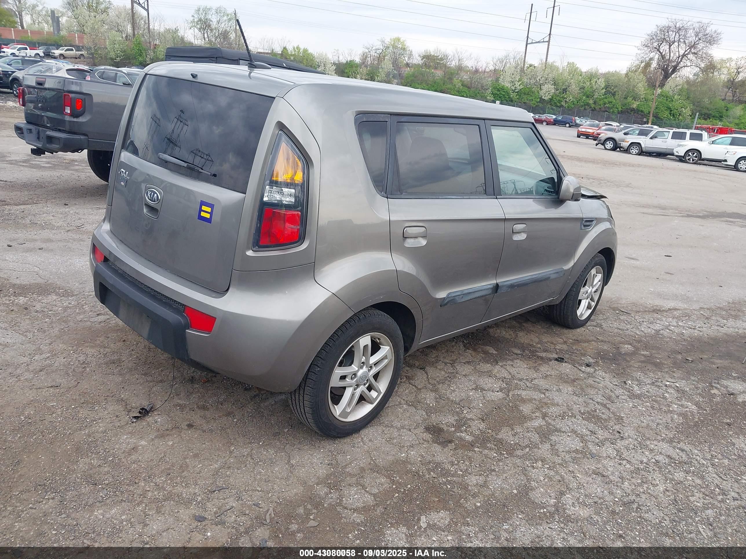 KIA SOUL image 4