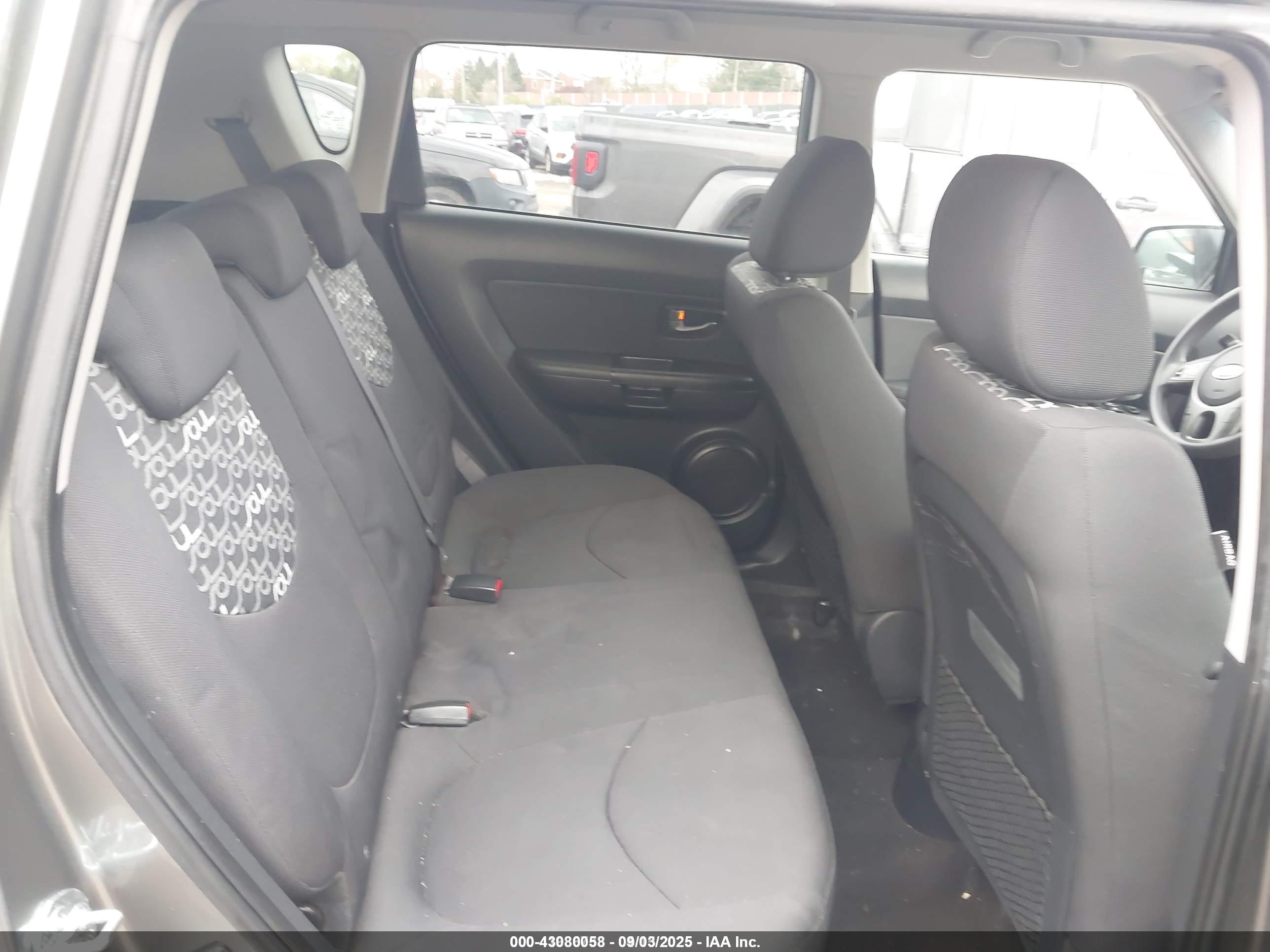 KIA SOUL image 8