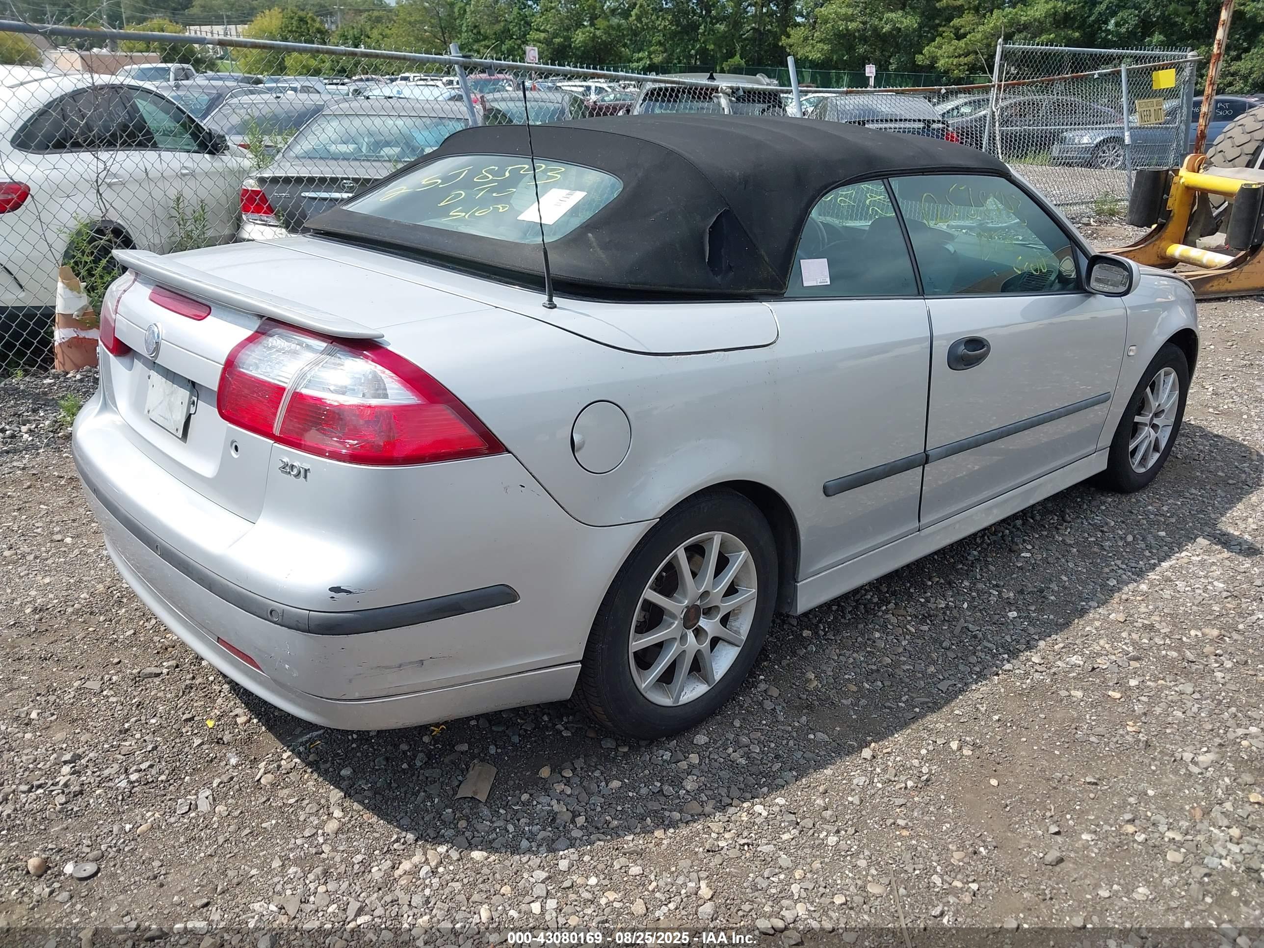 SAAB 9-3 image 4