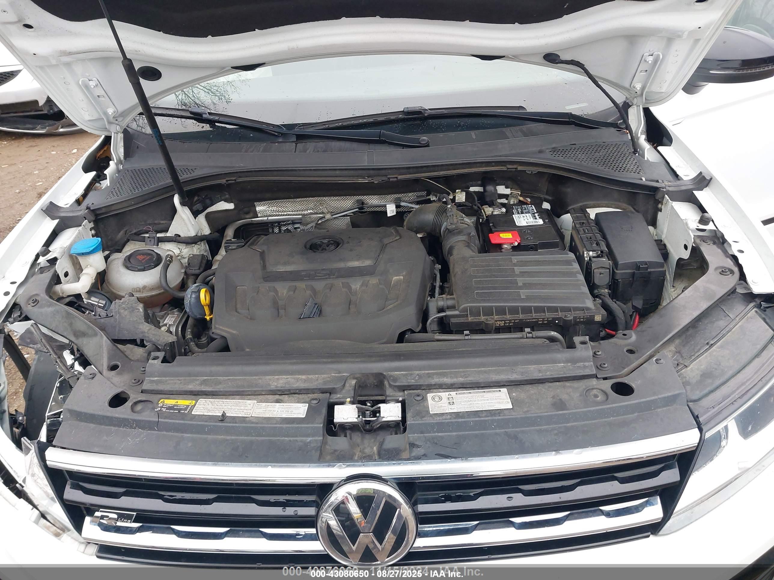 VOLKSWAGEN TIGUAN image 10