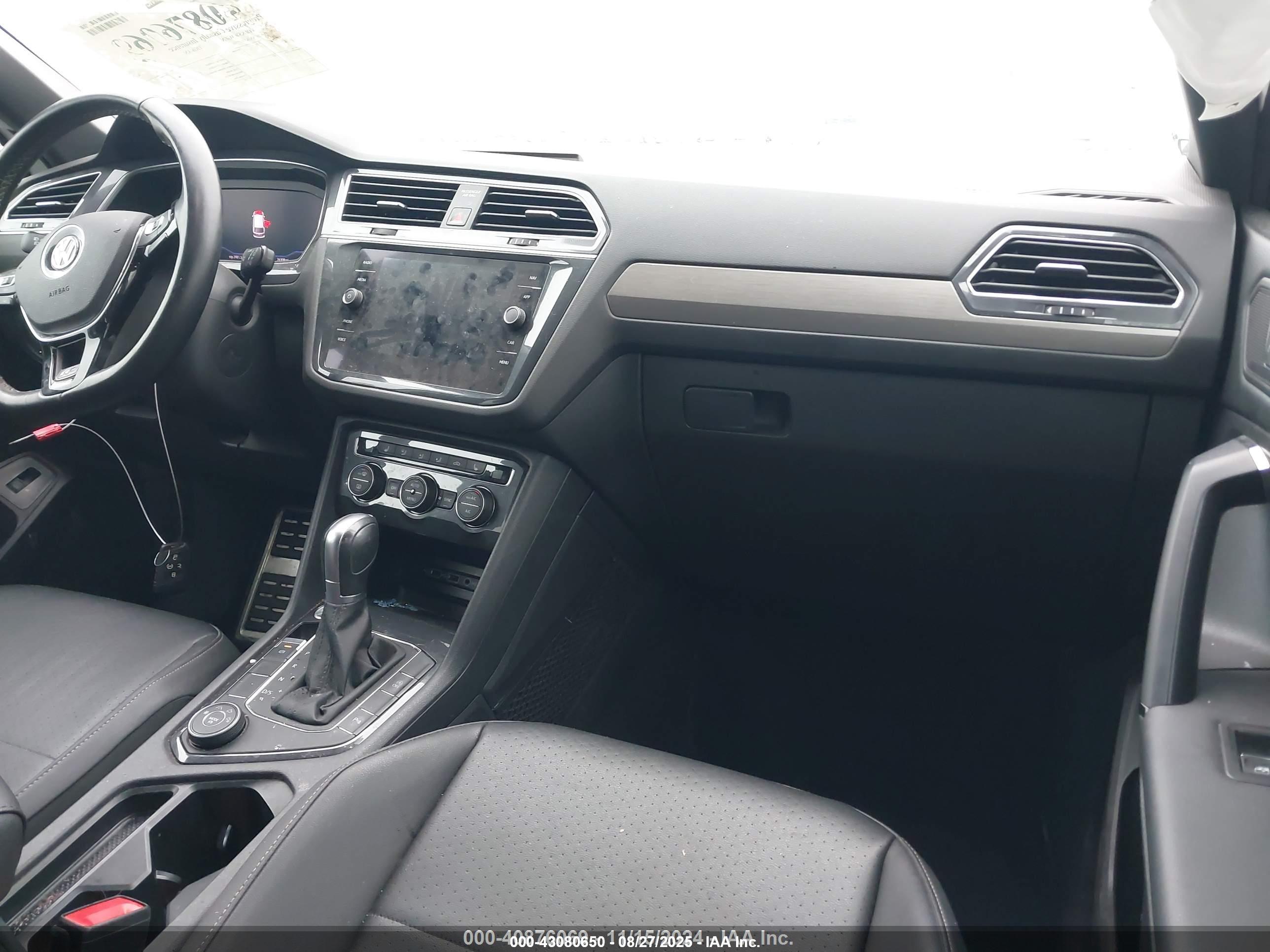 VOLKSWAGEN TIGUAN image 5