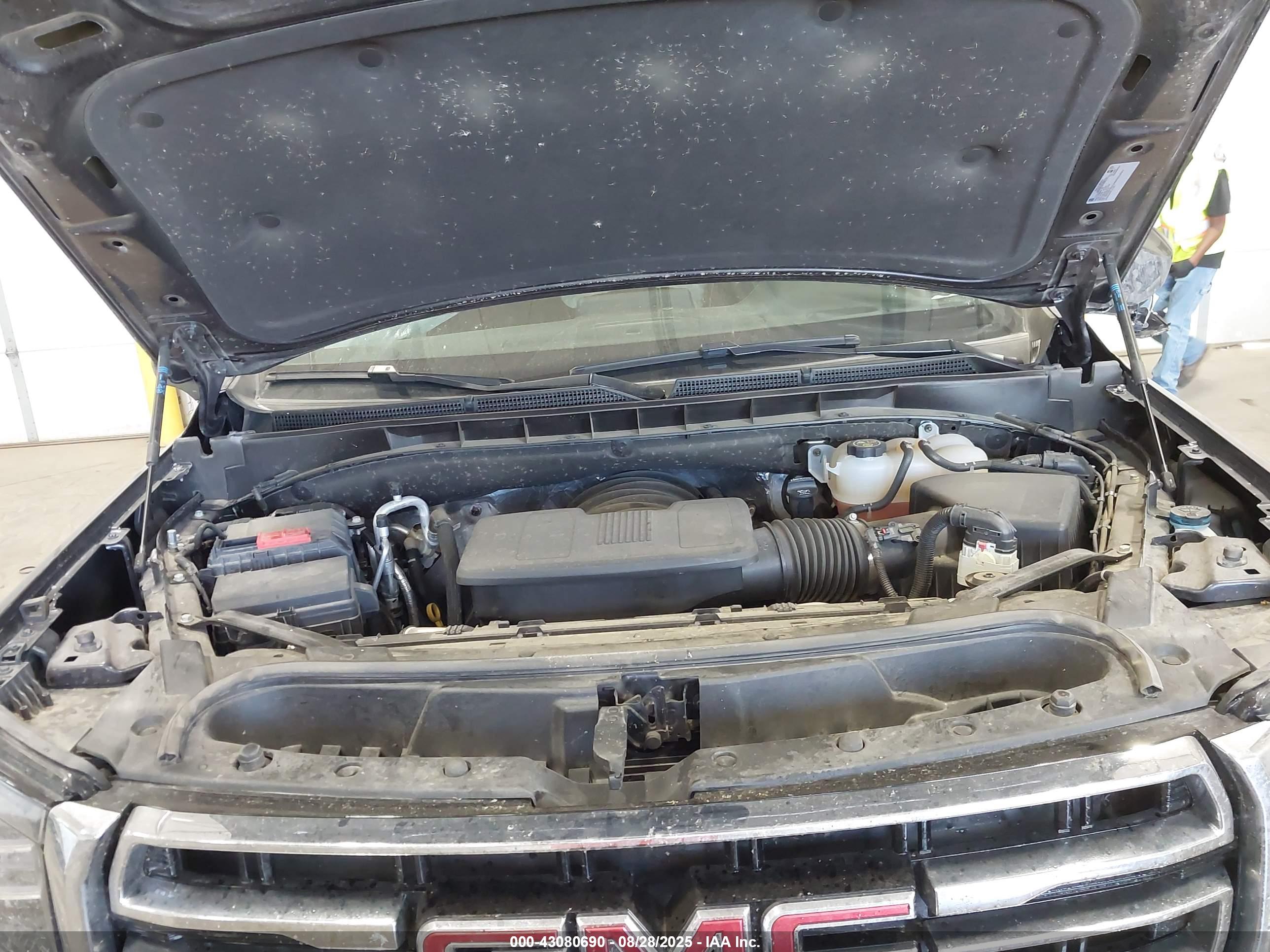GMC YUKON image 10