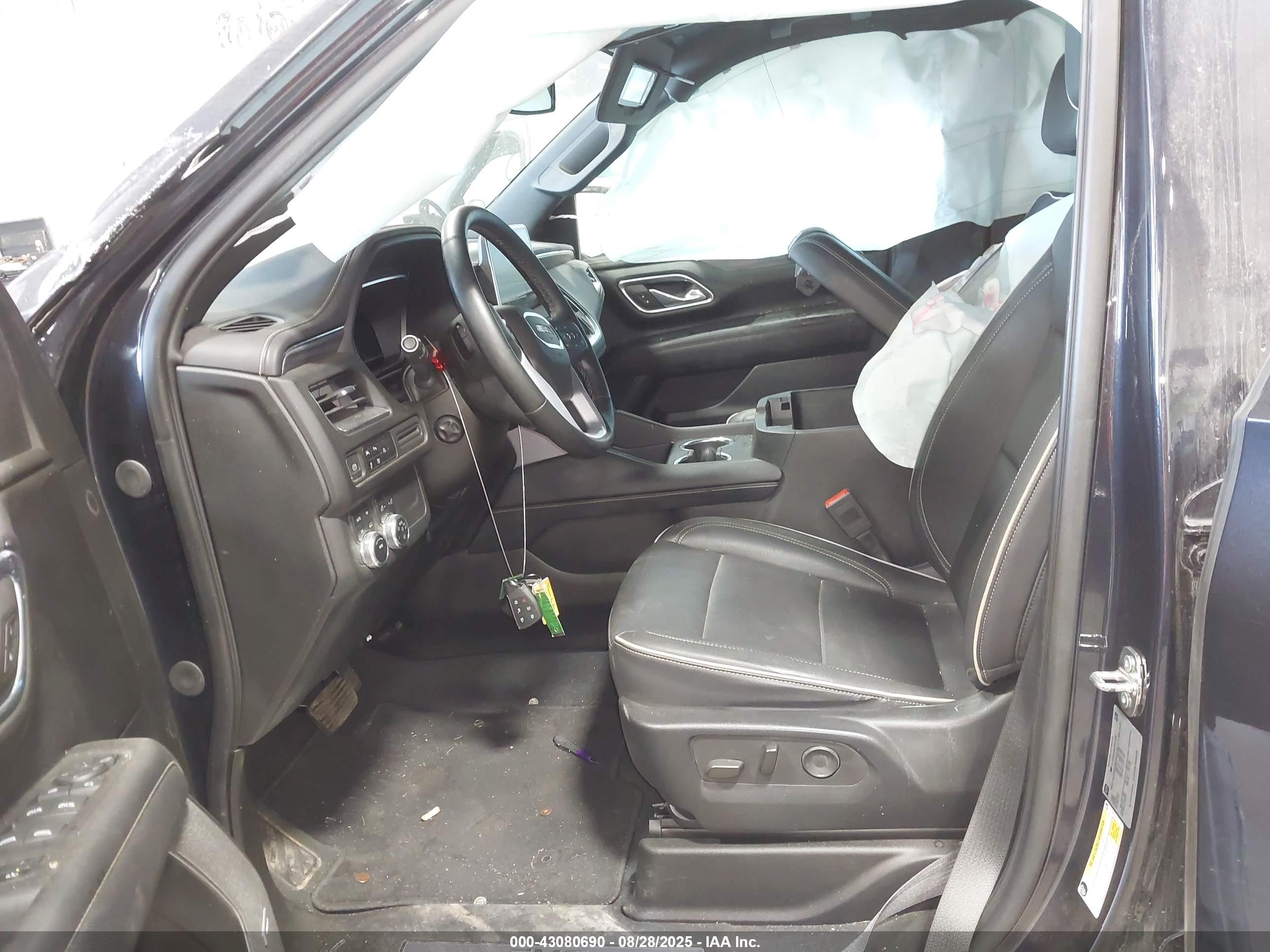 GMC YUKON image 5