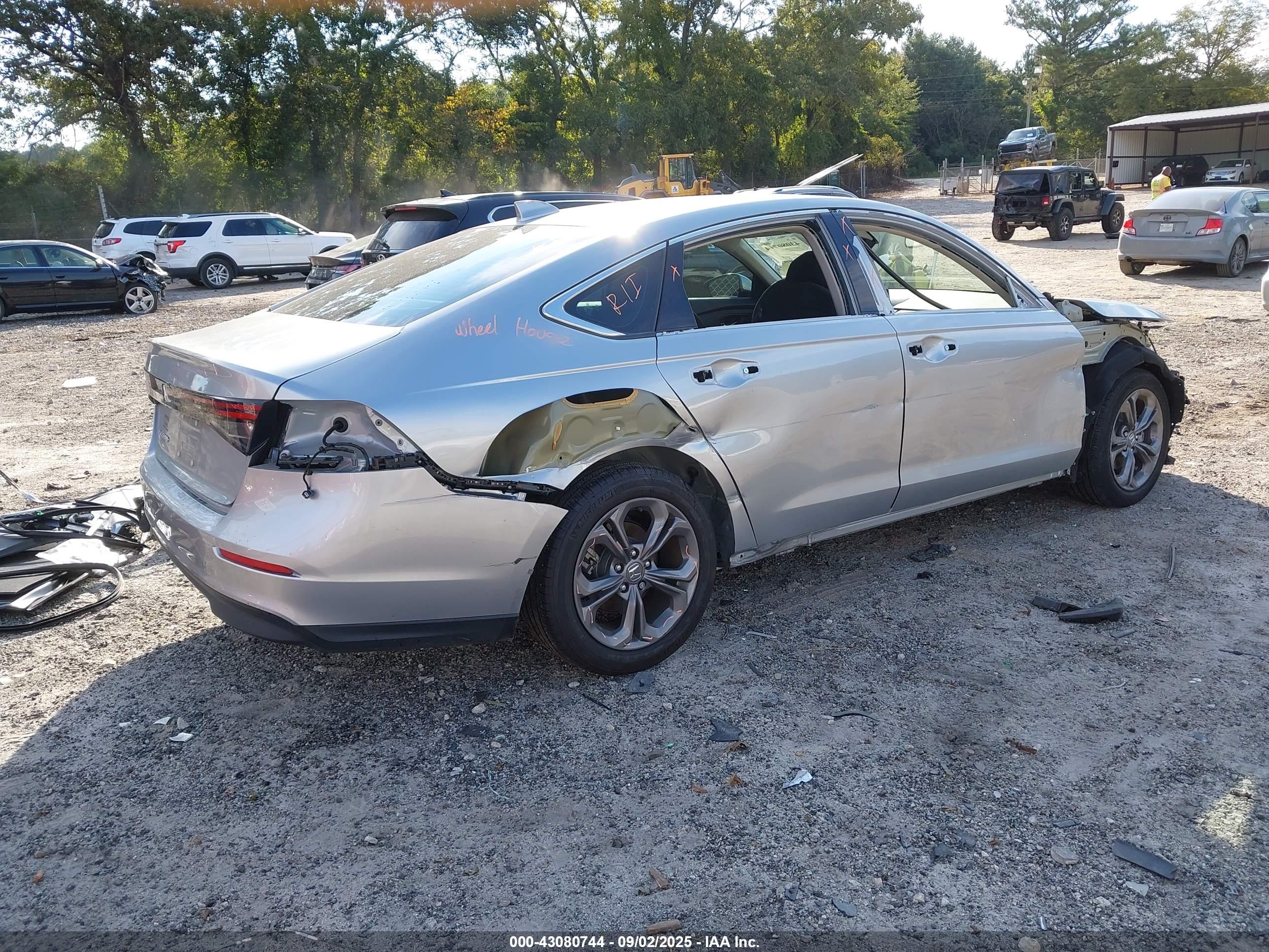 HONDA ACCORD image 4