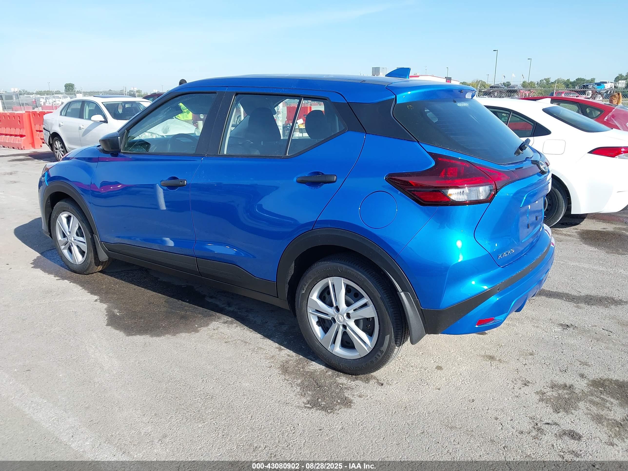 NISSAN KICKS image 3