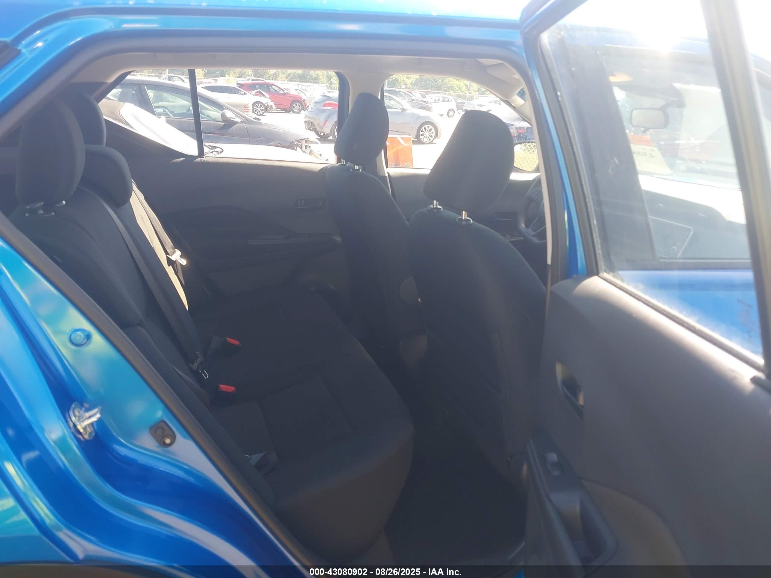 NISSAN KICKS image 8