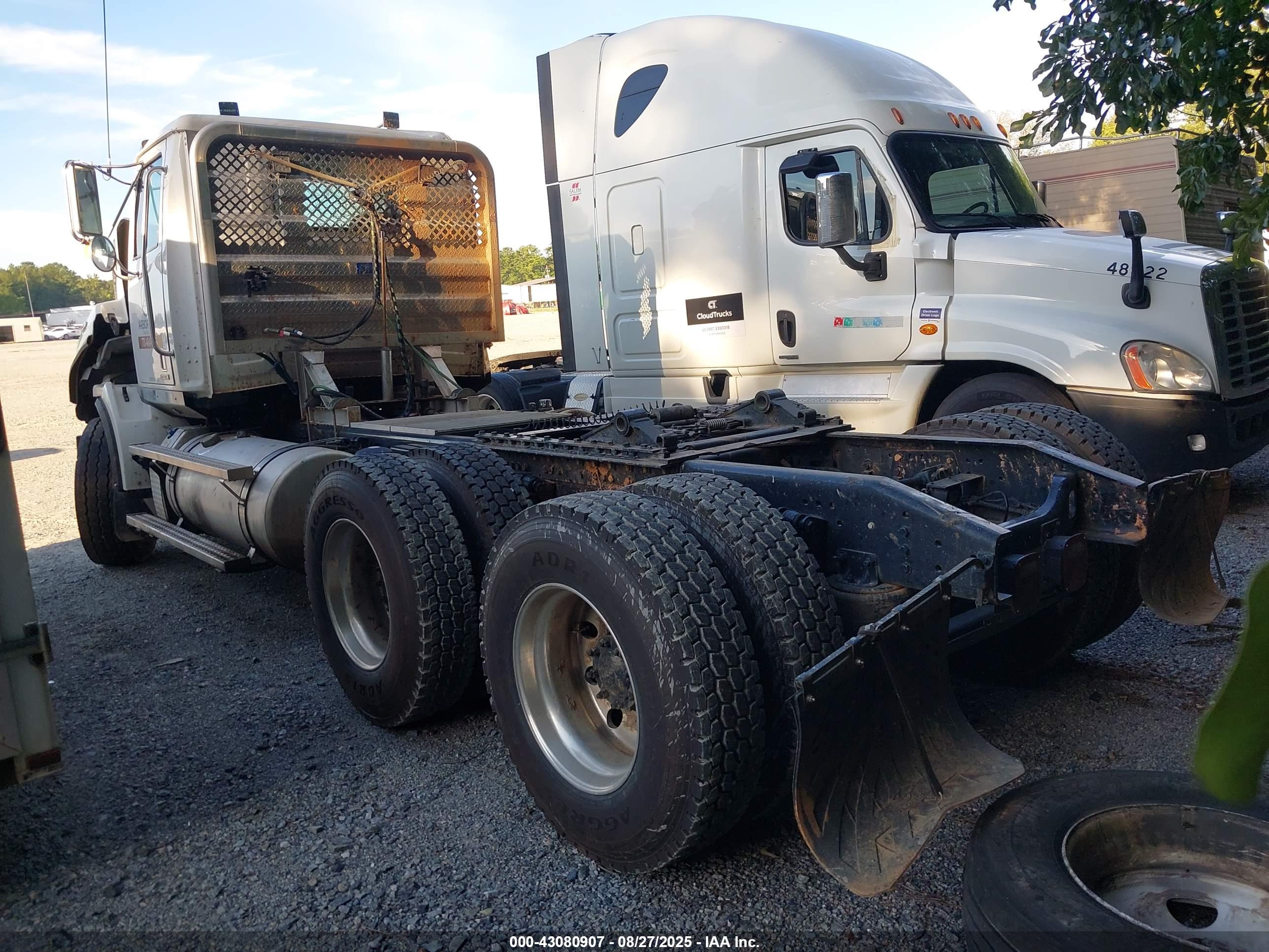 WESTERN STAR image 3