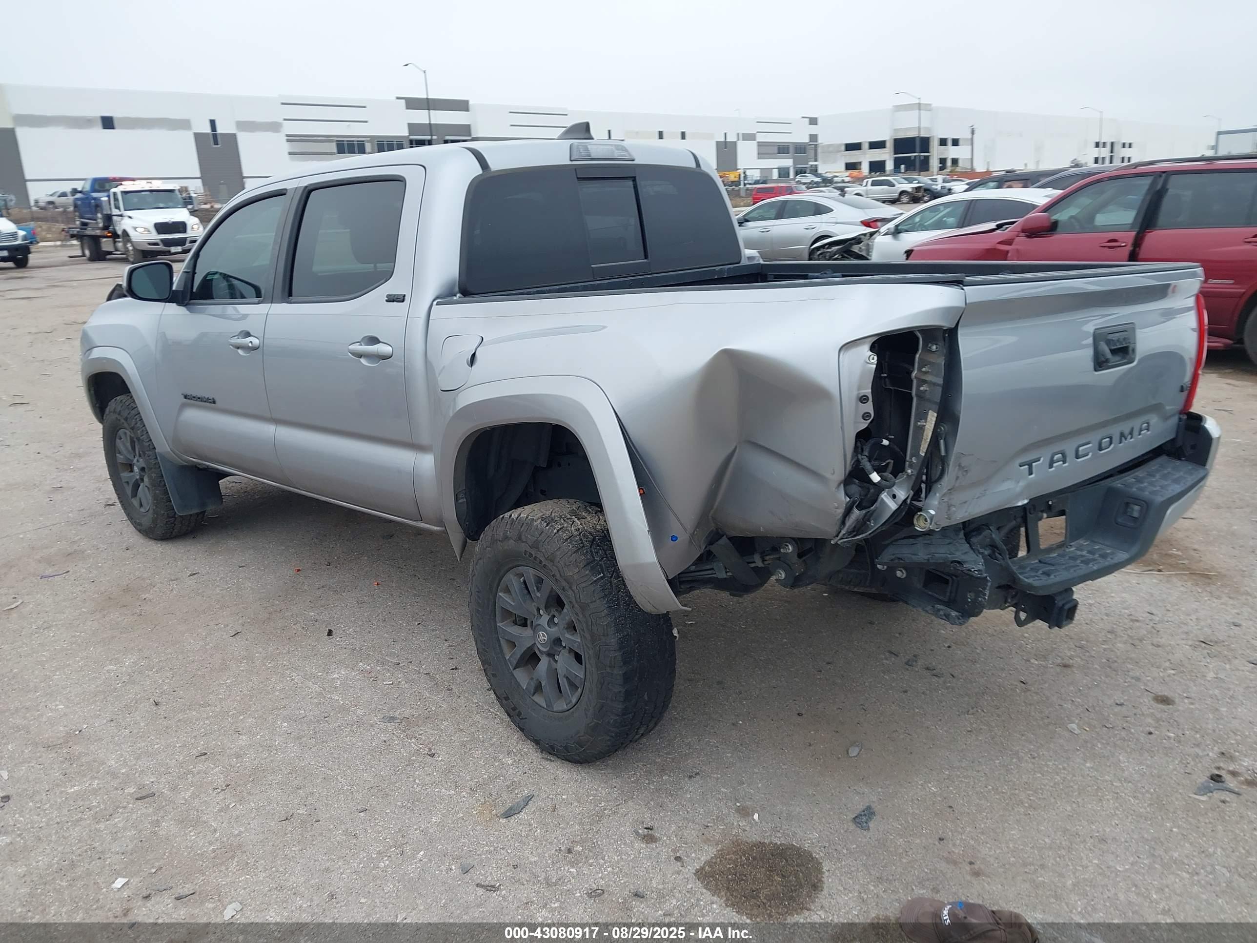 TOYOTA TACOMA image 3