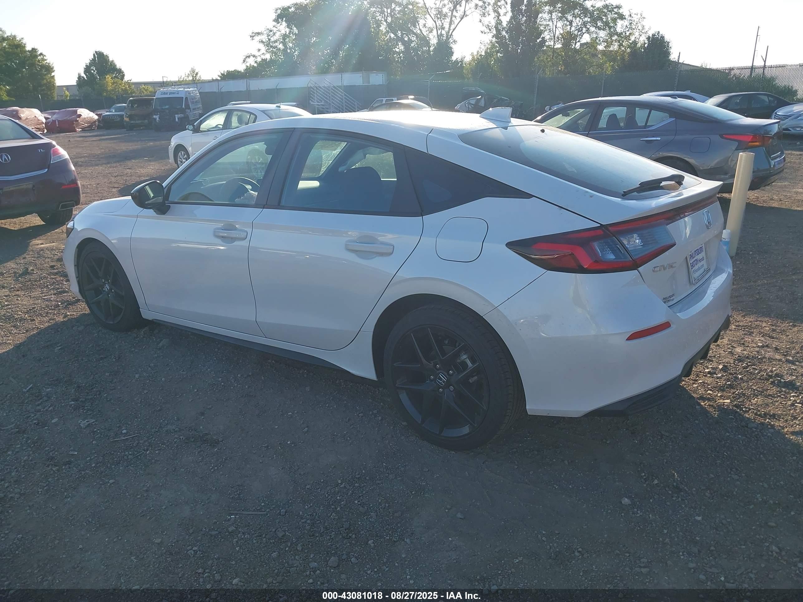 HONDA CIVIC image 3