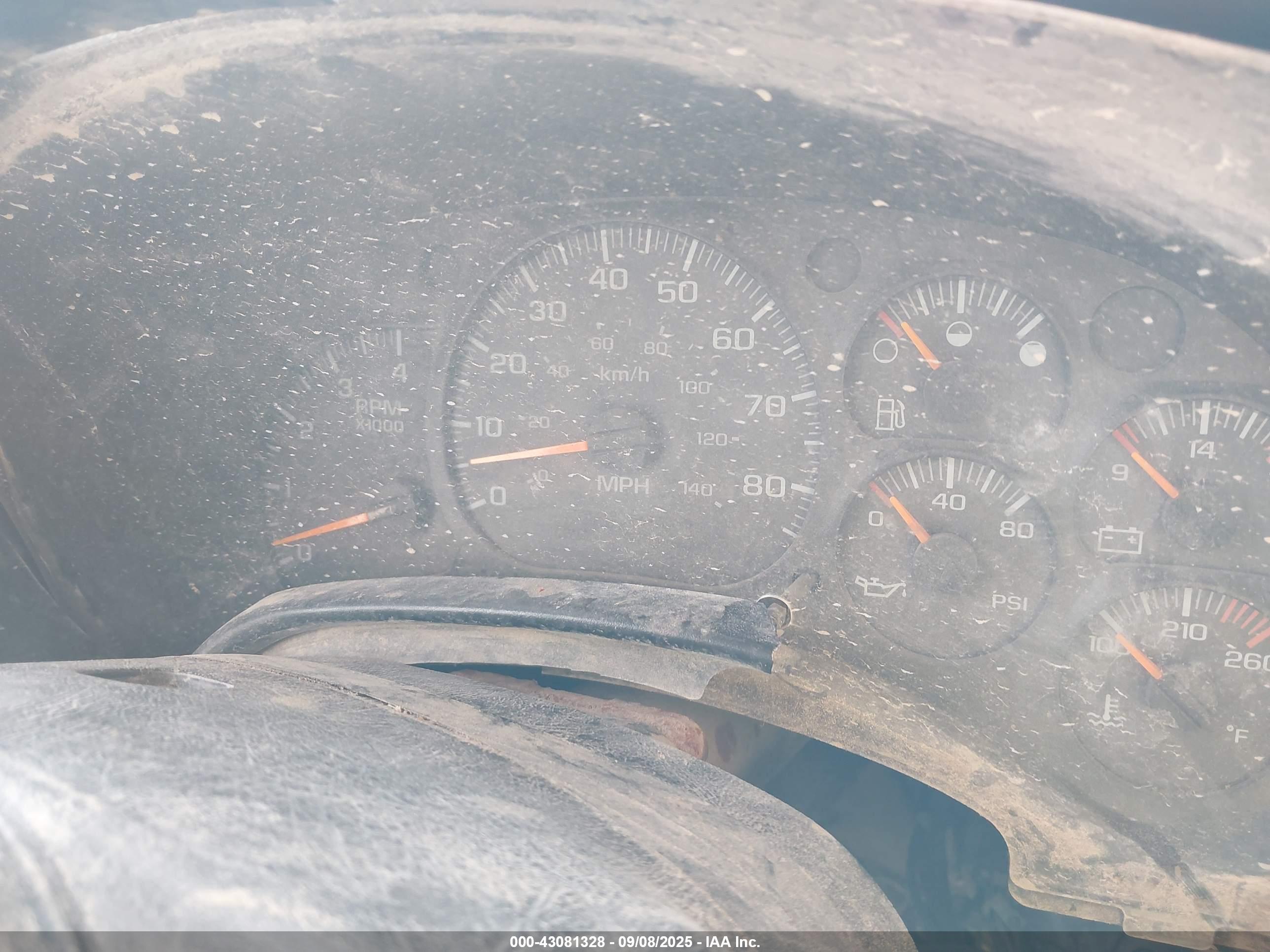 CHEVROLET CC7500 image 6