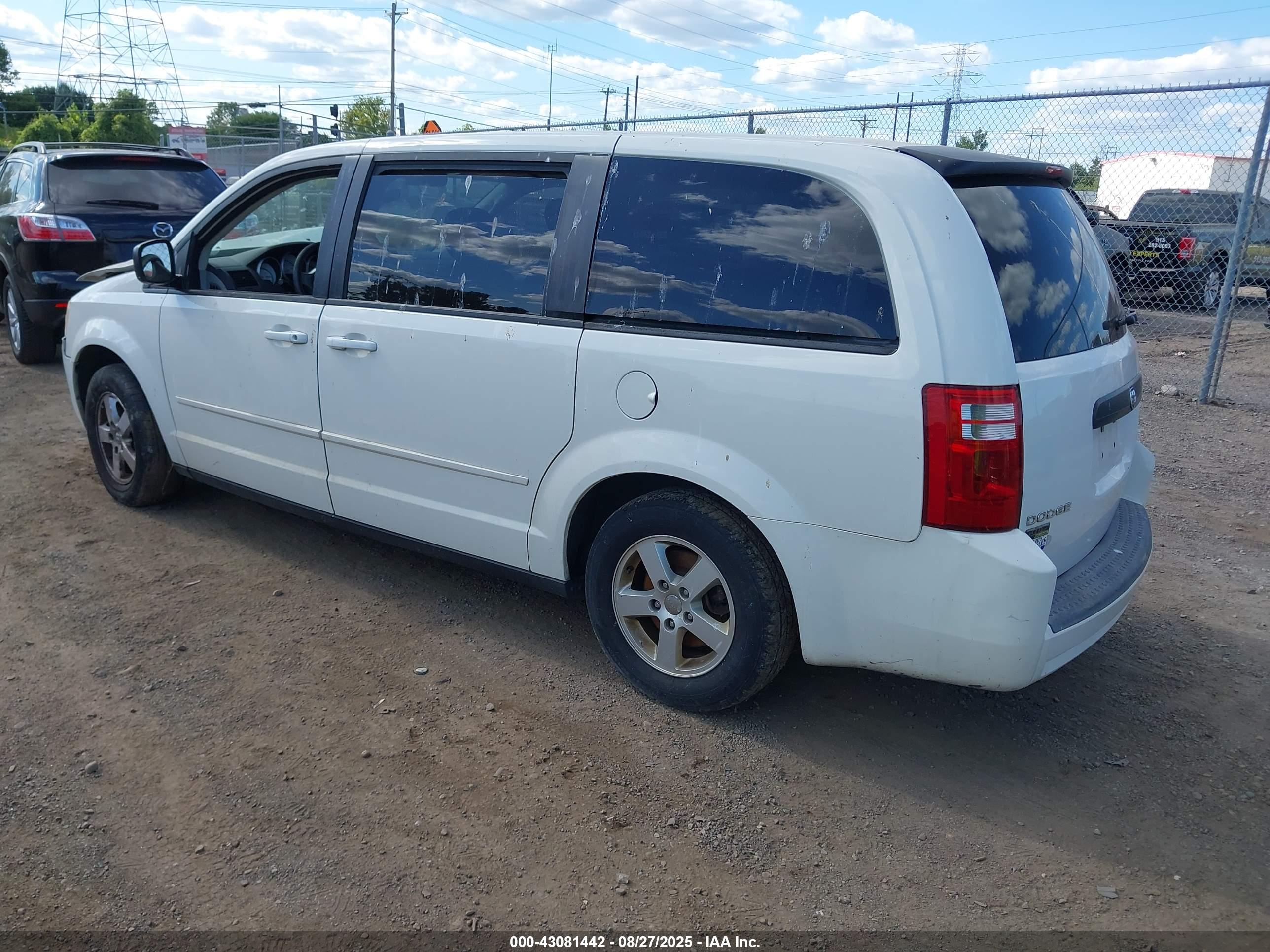 DODGE GRAND image 3