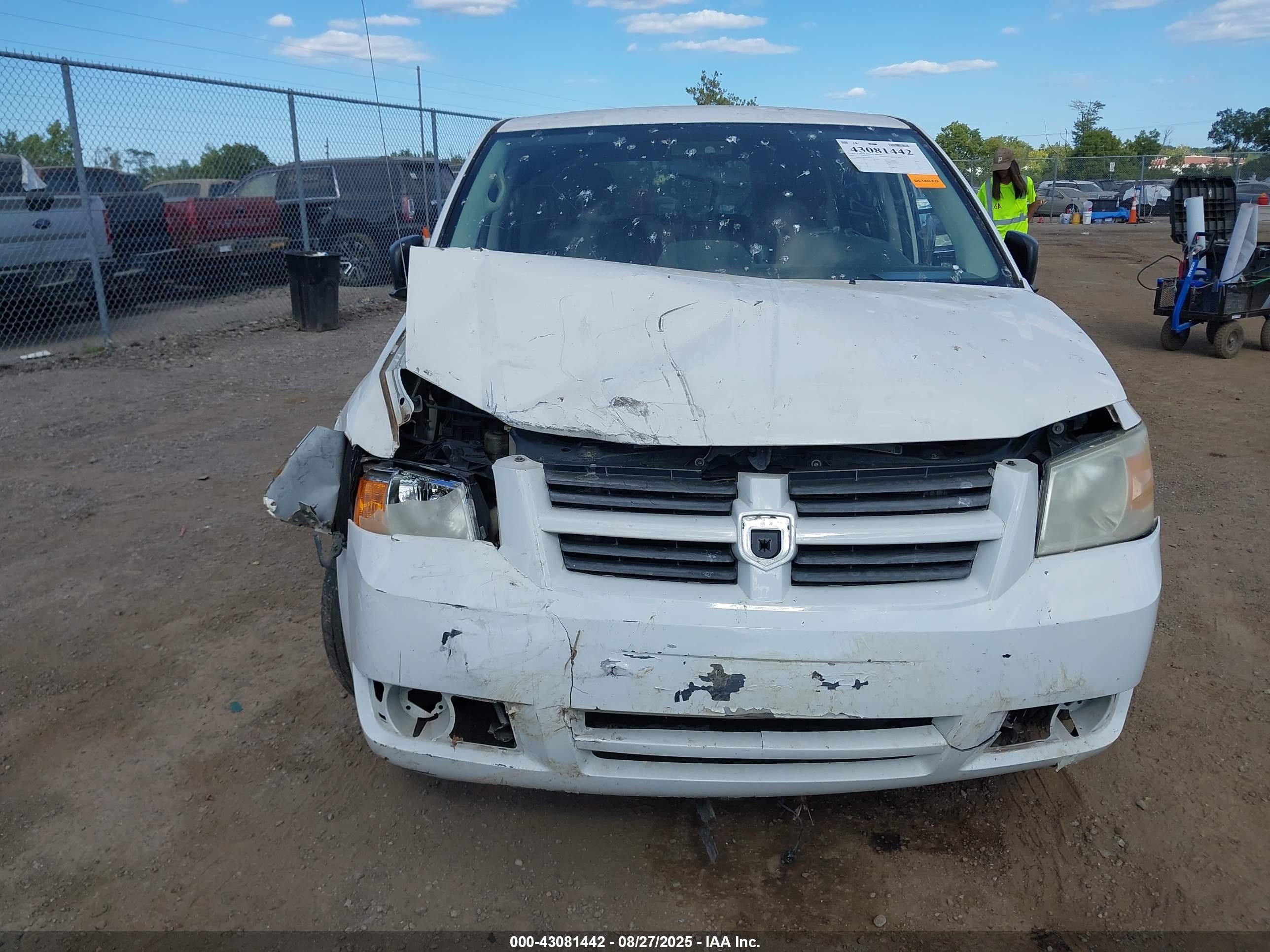 DODGE GRAND image 6