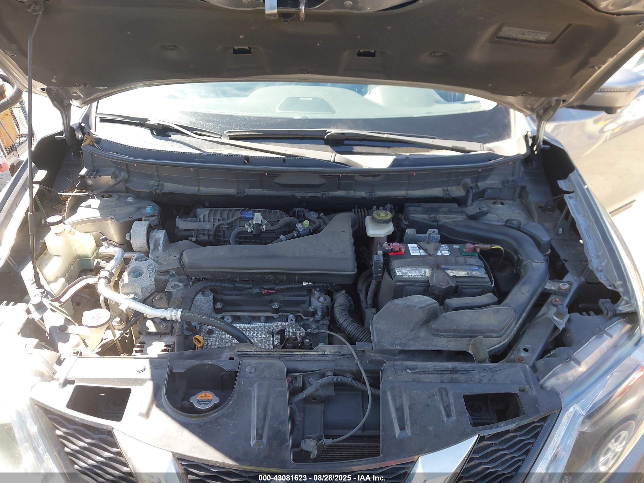 NISSAN ROGUE image 10