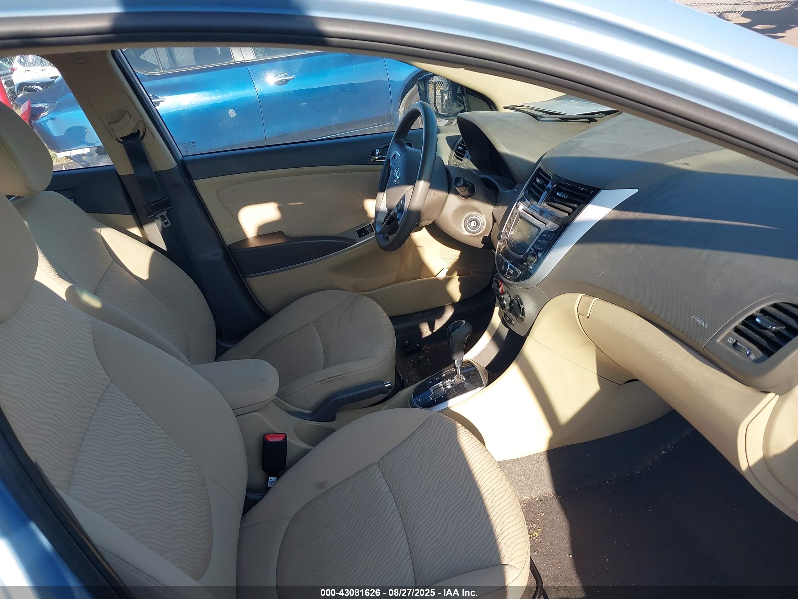 HYUNDAI ACCENT image 5