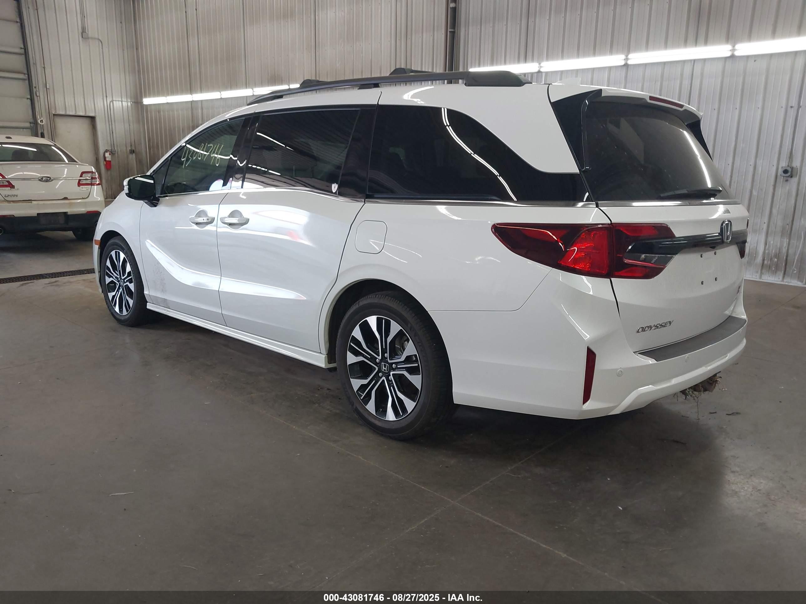 HONDA ODYSSEY image 3