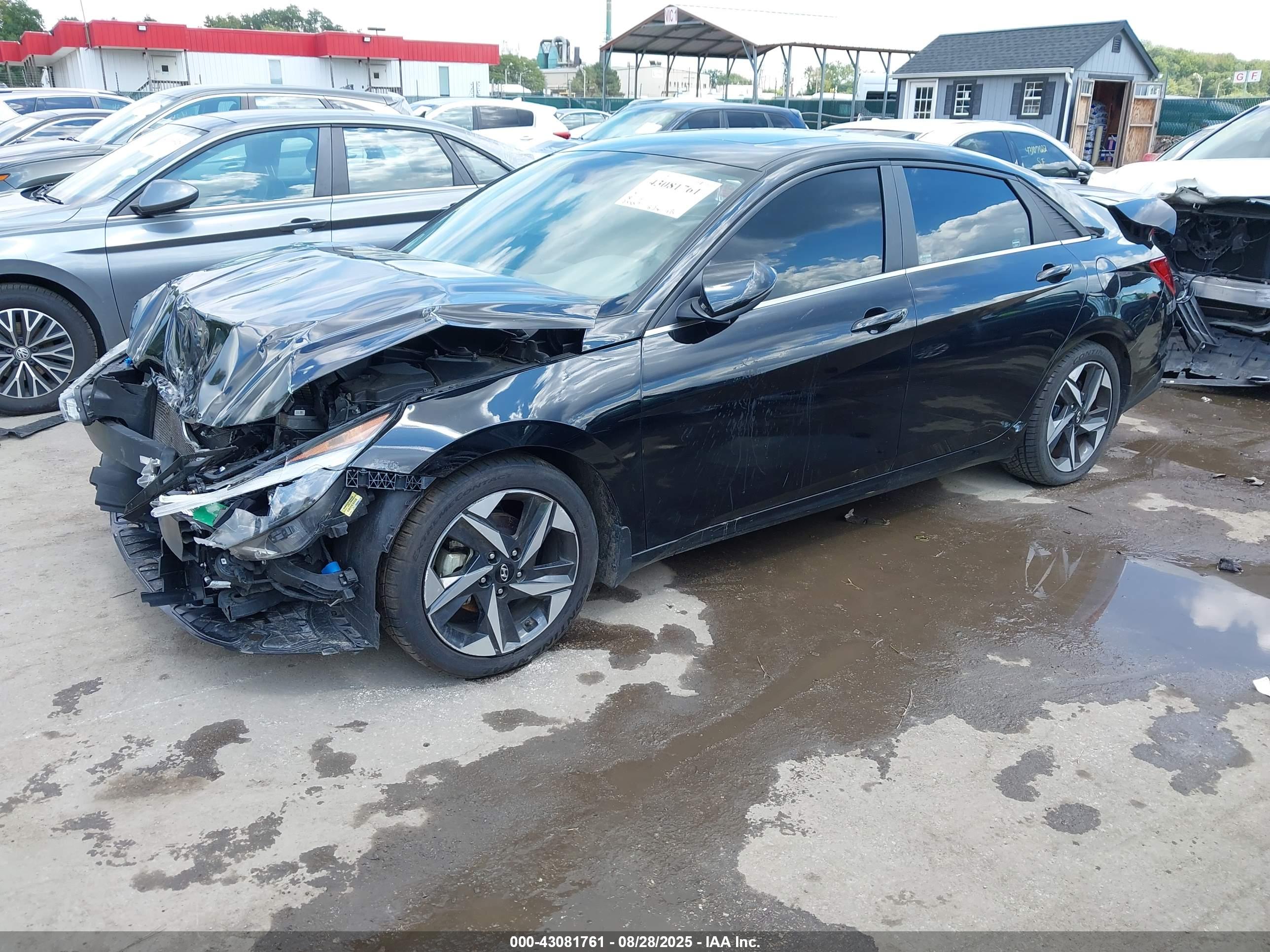HYUNDAI ELANTRA image 2