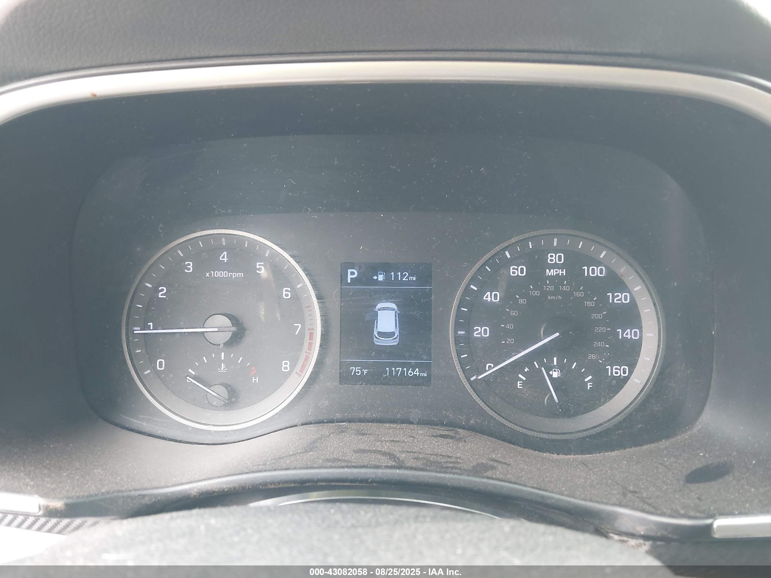 HYUNDAI TUCSON image 7