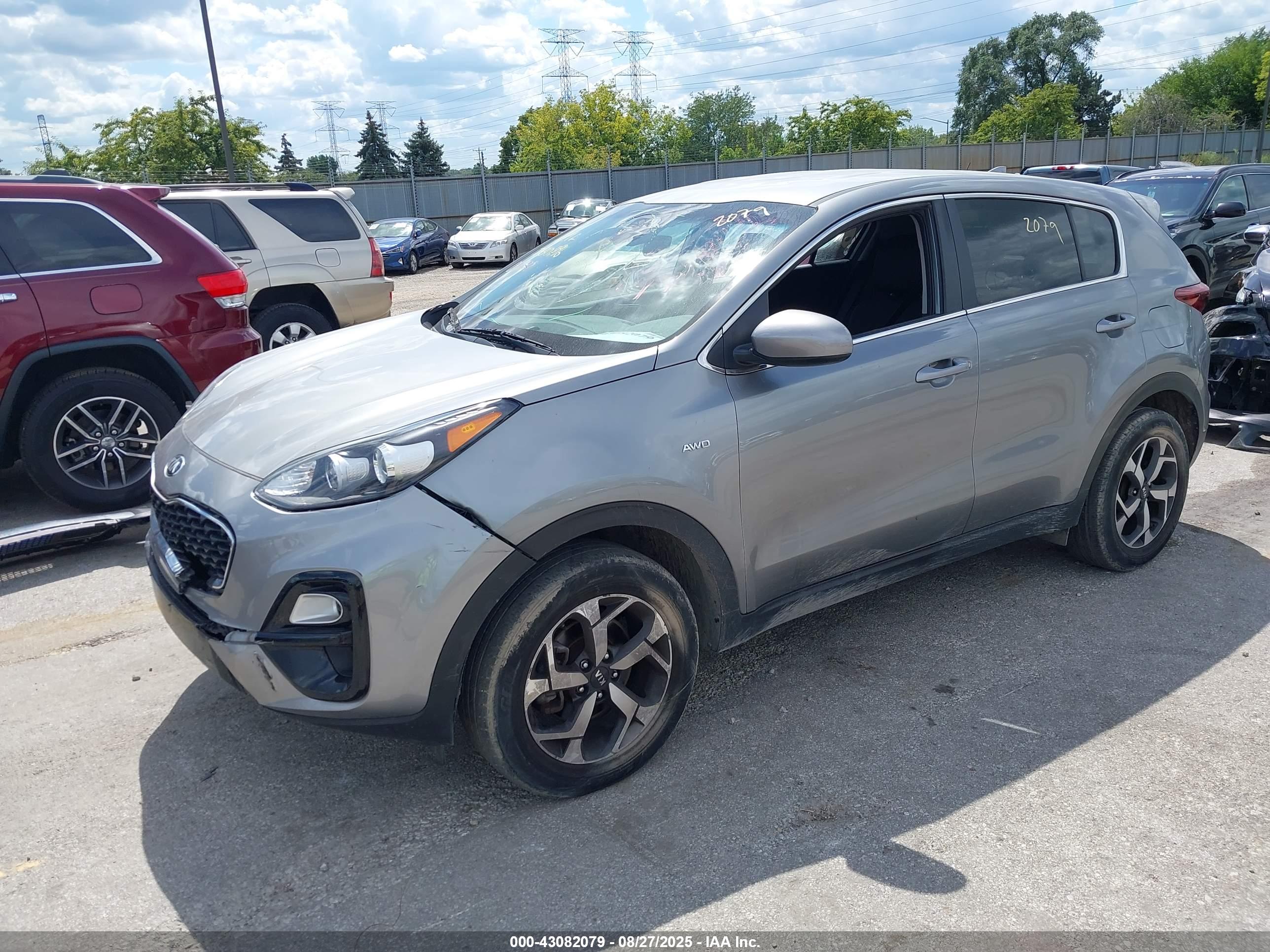 KIA SPORTAGE image 2