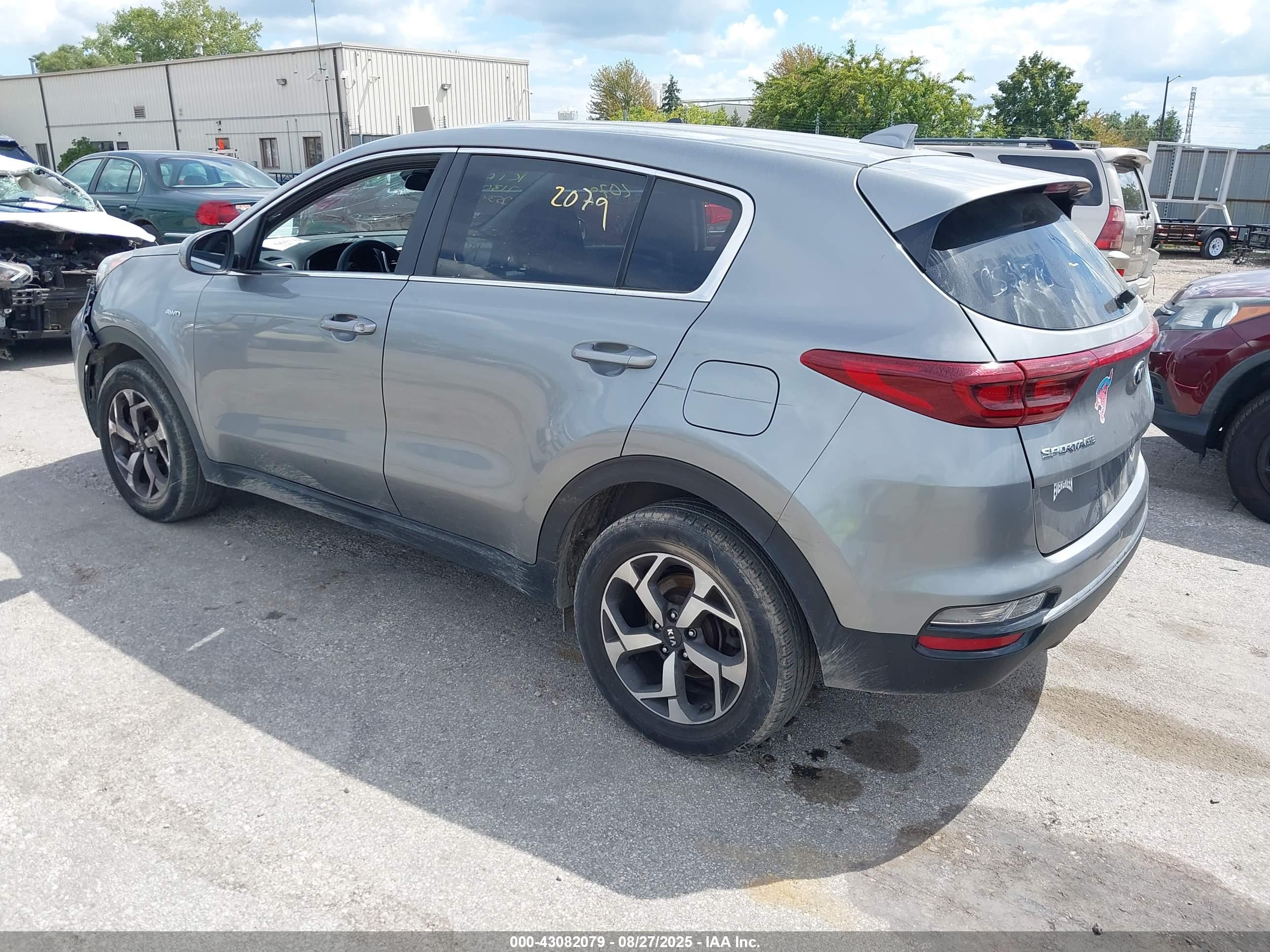 KIA SPORTAGE image 3